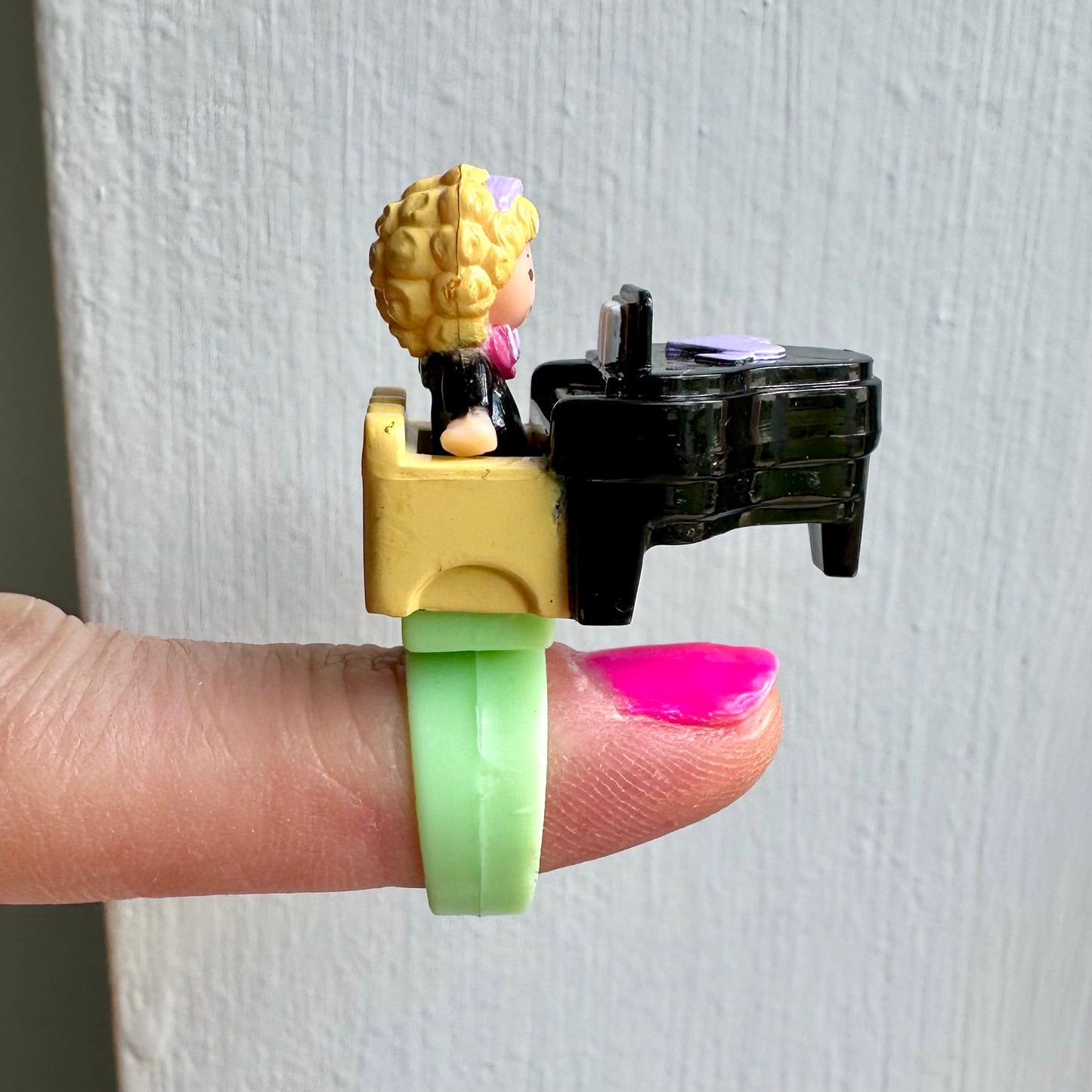 1991 Polly Pocket Perfect Piano Recital Ring Case