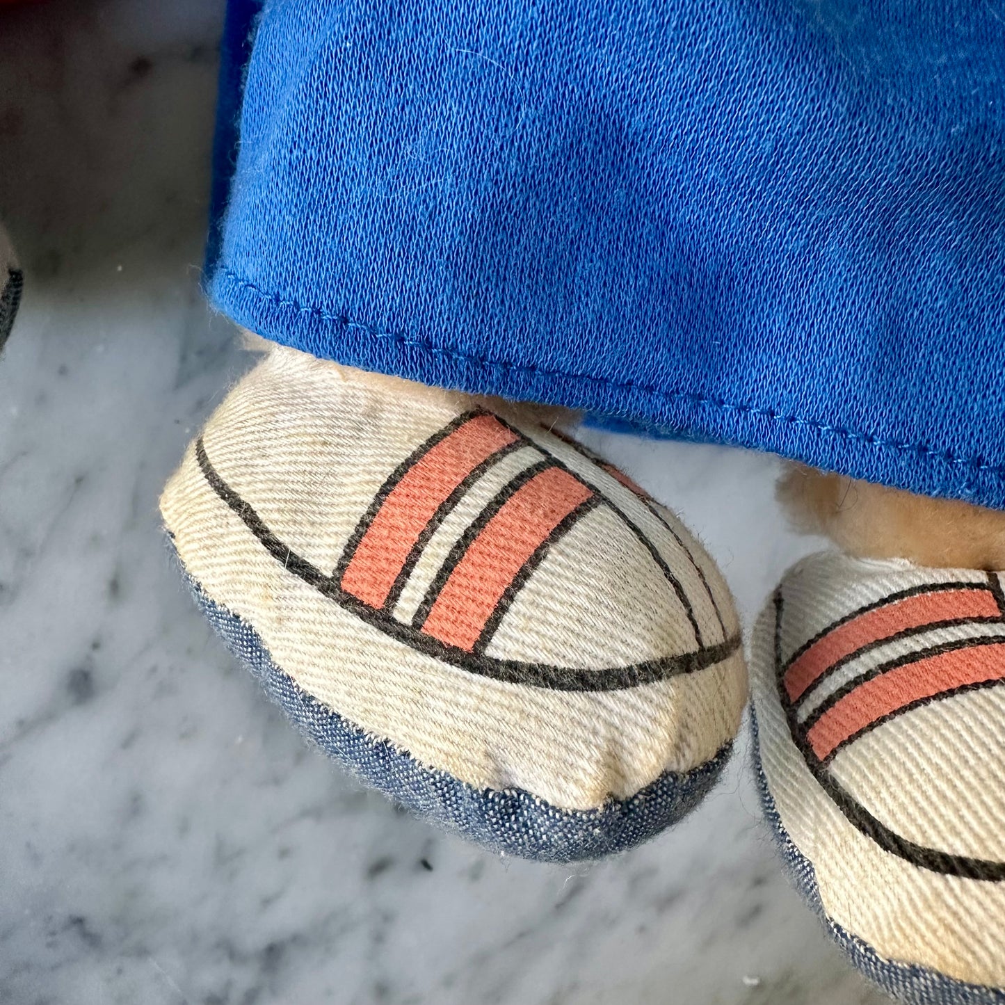 1983 Alvin and Simon Plush