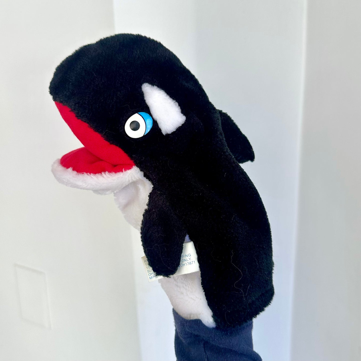 1987 Sea World Shamu Hand Puppet