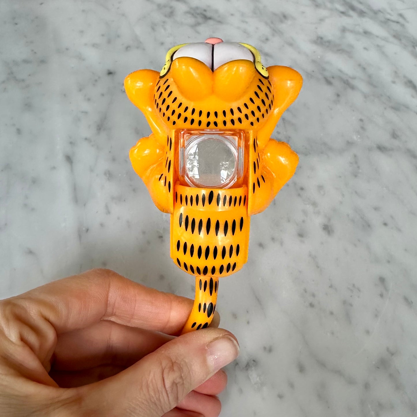 Vintage Garfield Hidden Magnifying Glass Toy