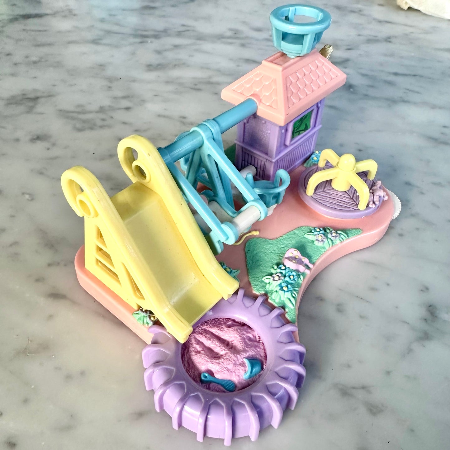 90’s Mimi and the Goo Goos Swingin’ Playground