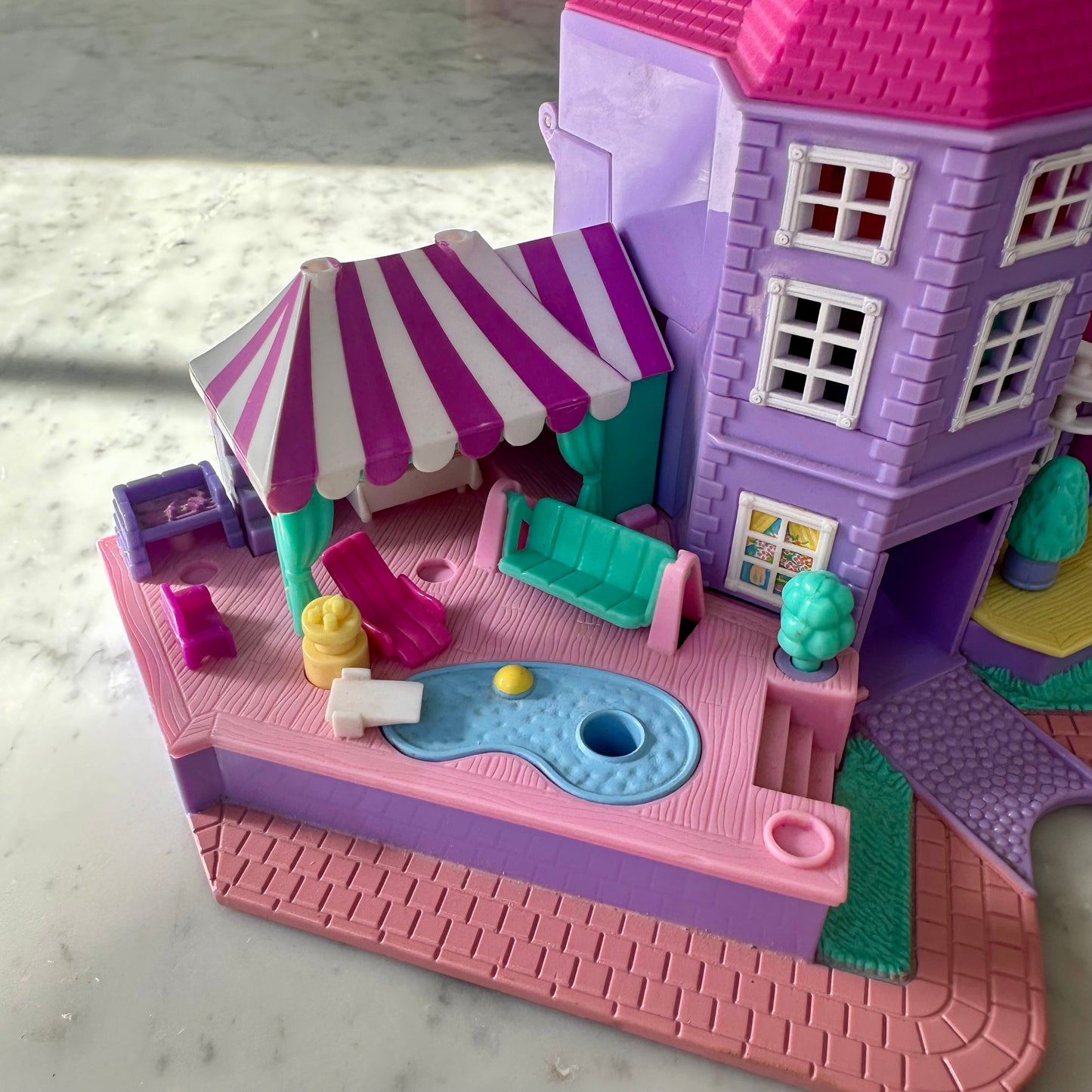1994 Polly Pocket Light Up Magical Mansion