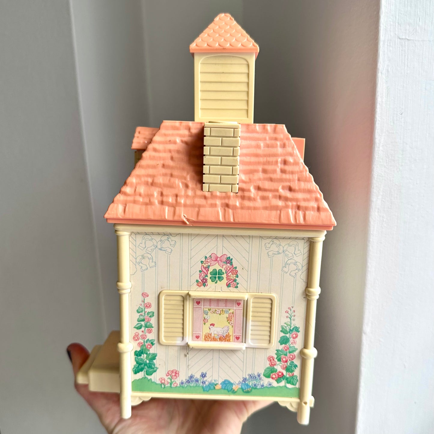 1989 Fisher-Price Precious Places Blue Ribbon Pony Stable