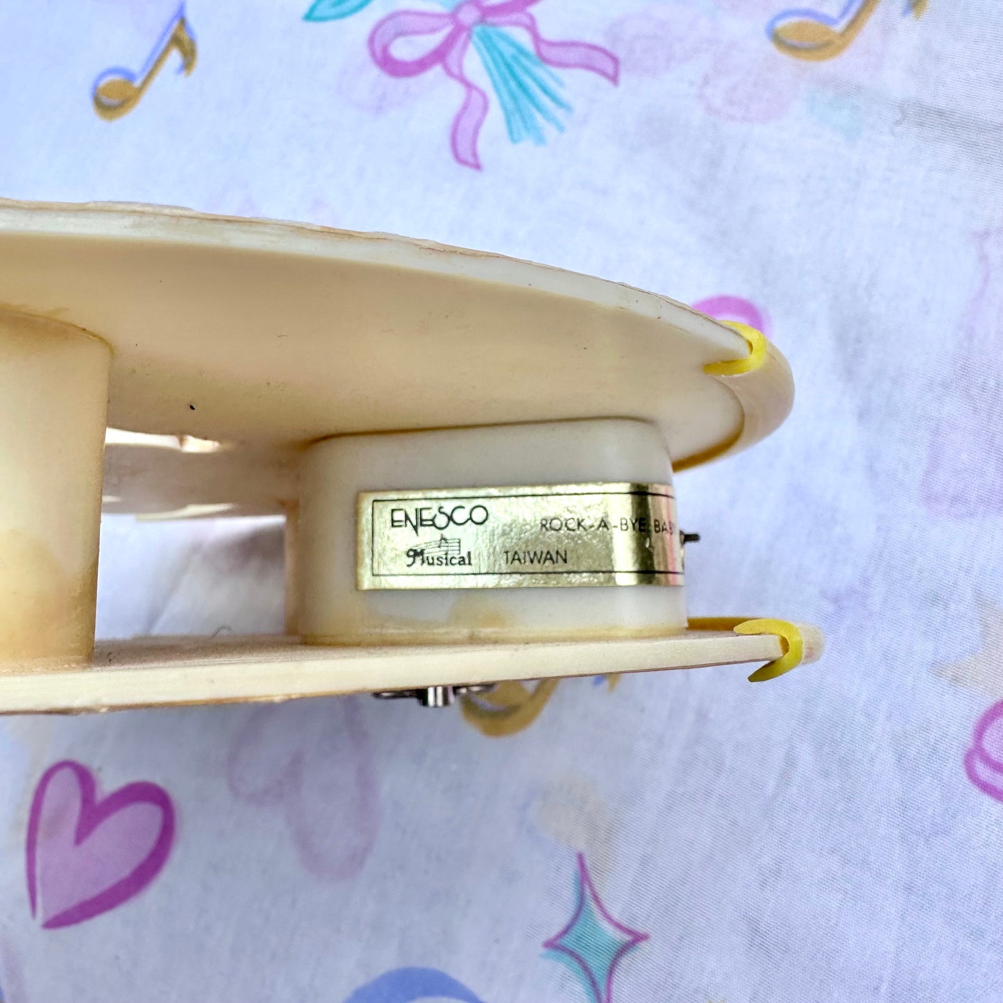 1982 Teddy Beddy Bear Music Box