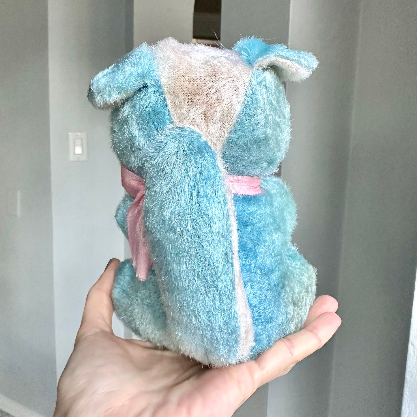 Vintage Rubber Fave Skunk Plush