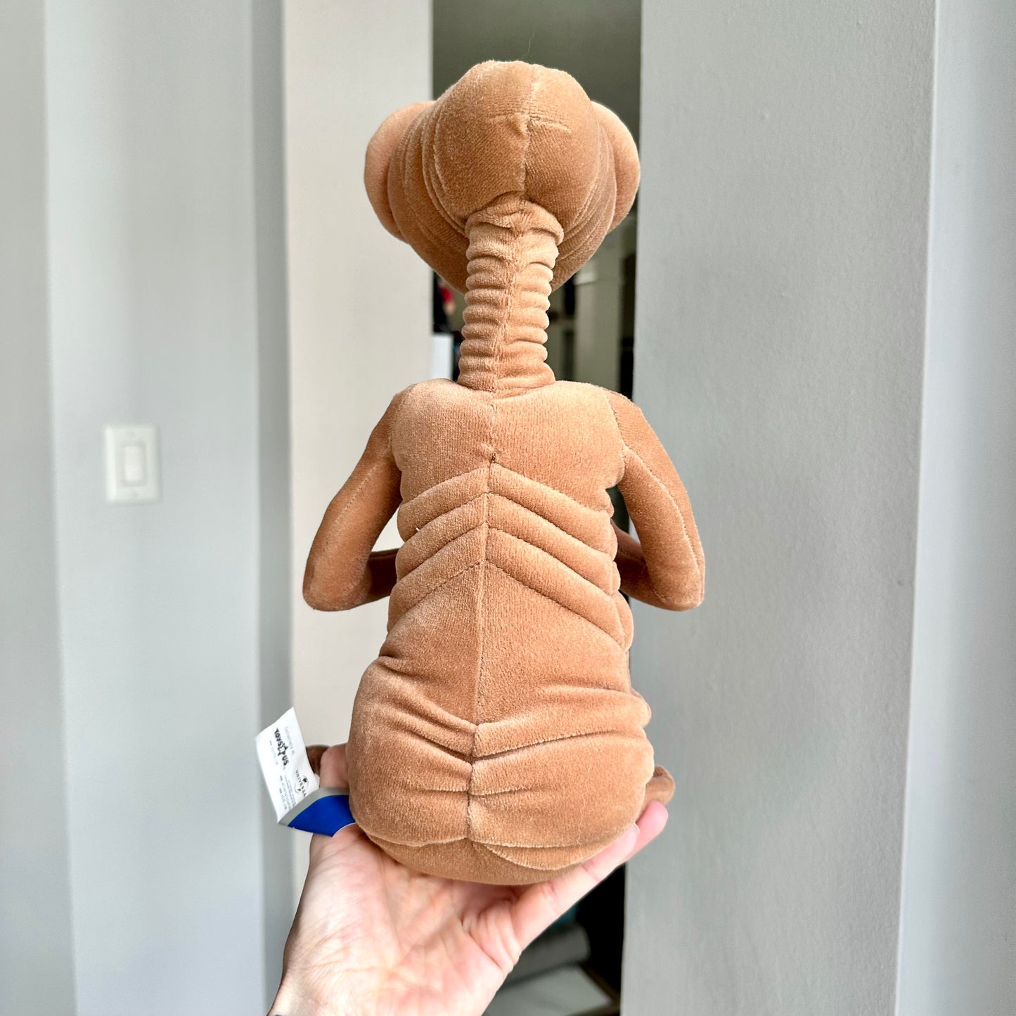 2001 Growing Neck E.T. Doll