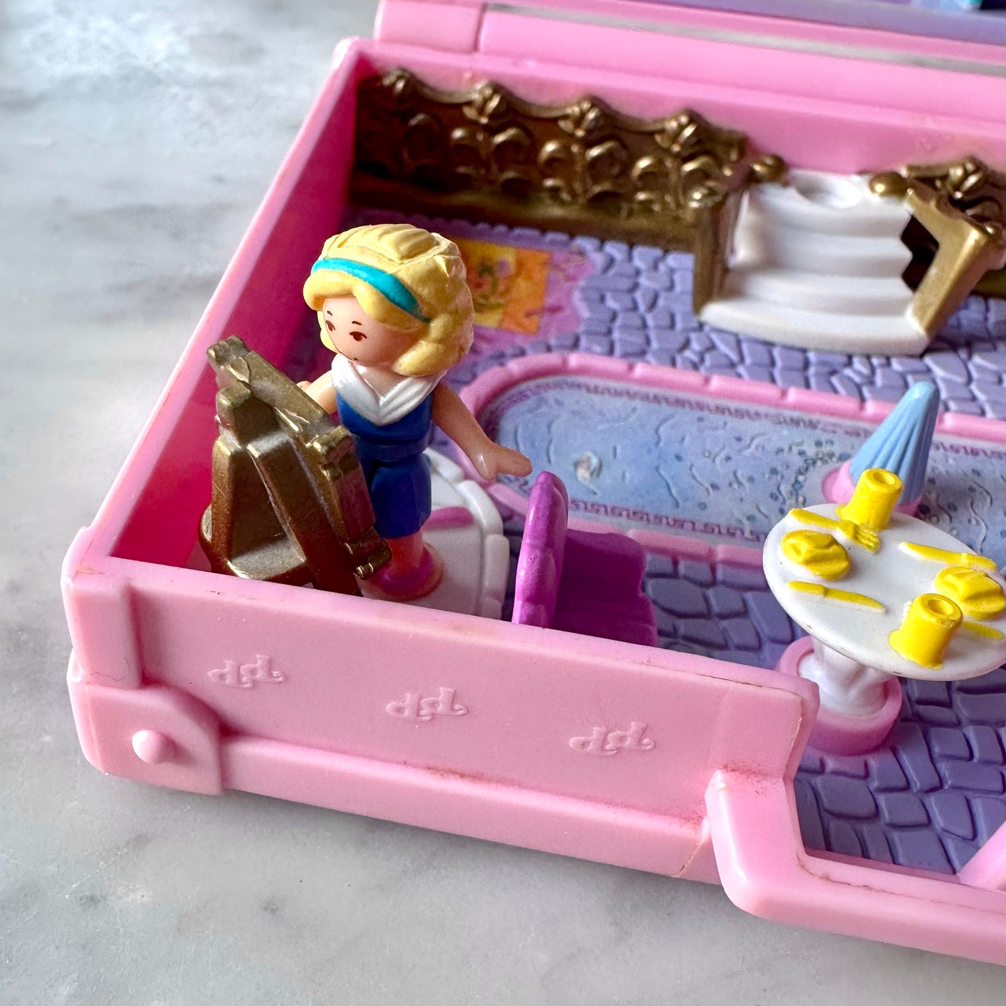 1996 Polly Pocket “Polly in Paris” Playset