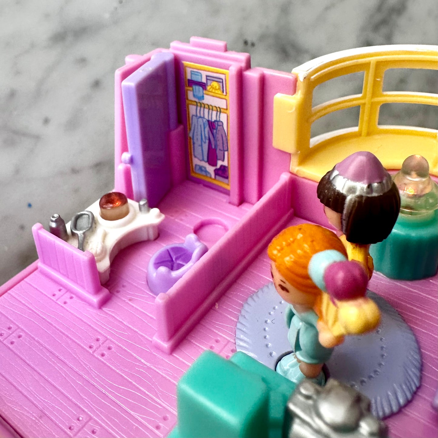 1993 Polly Pocket Light-Up Bay Window House