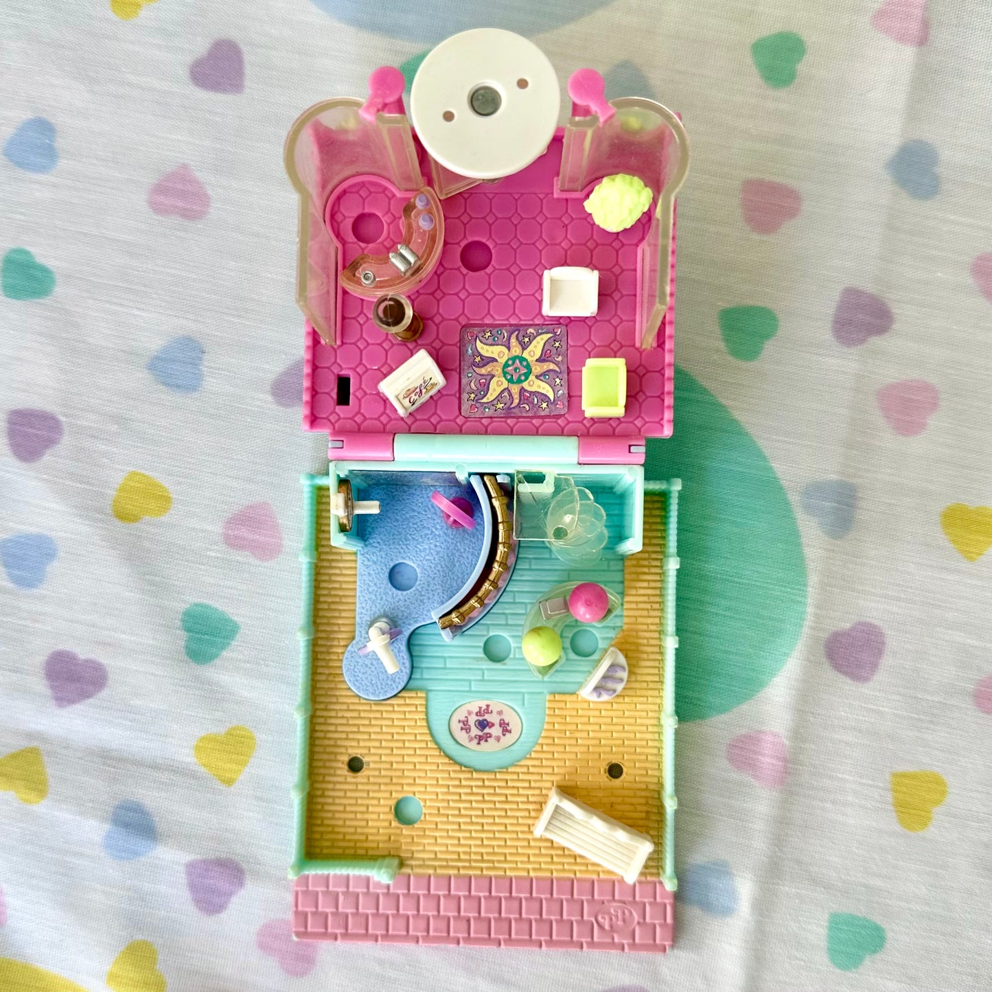 1995 Polly Pocket Dress Shop