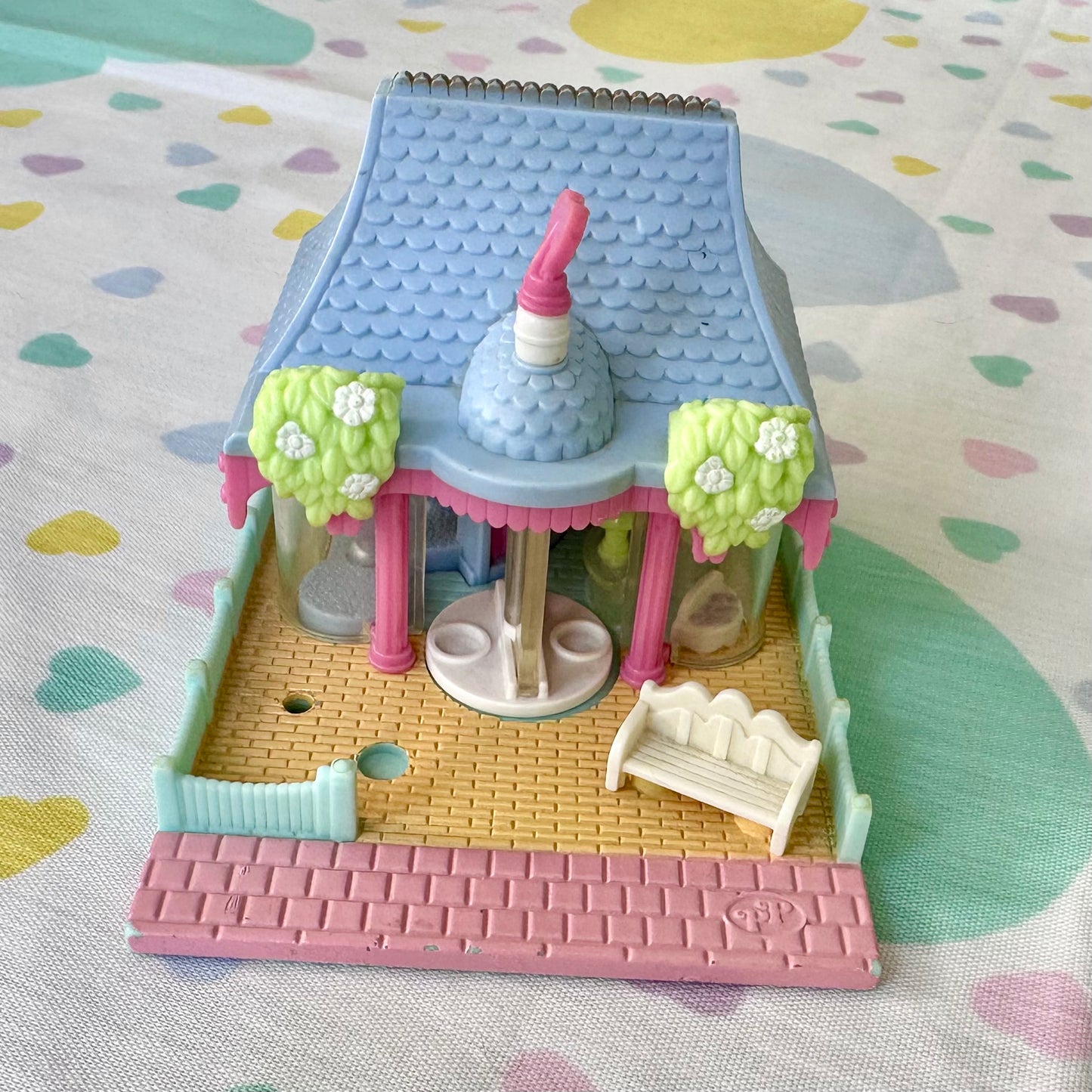 1995 Polly Pocket Dress Shop