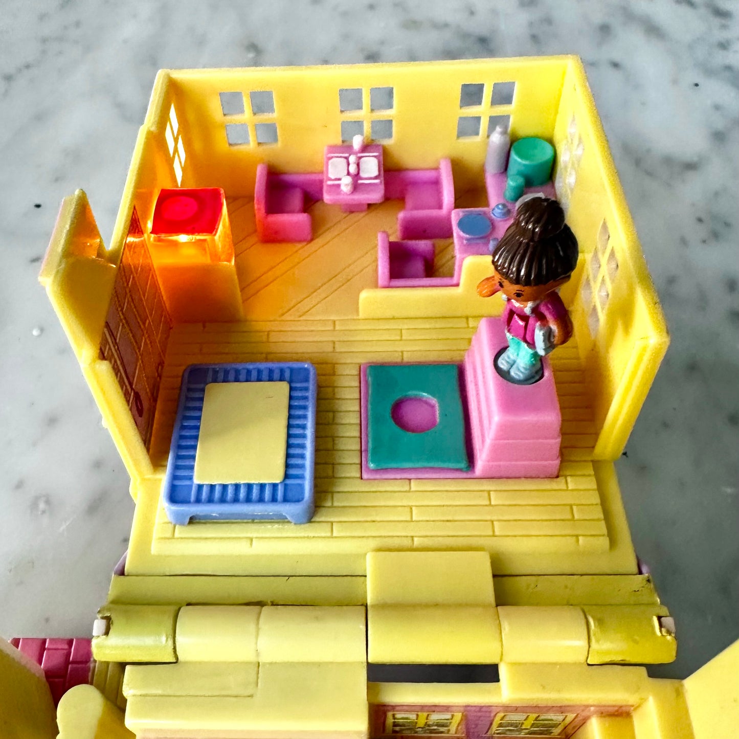 1993 Polly Pocket Light Up Schoolhouse Pollyville