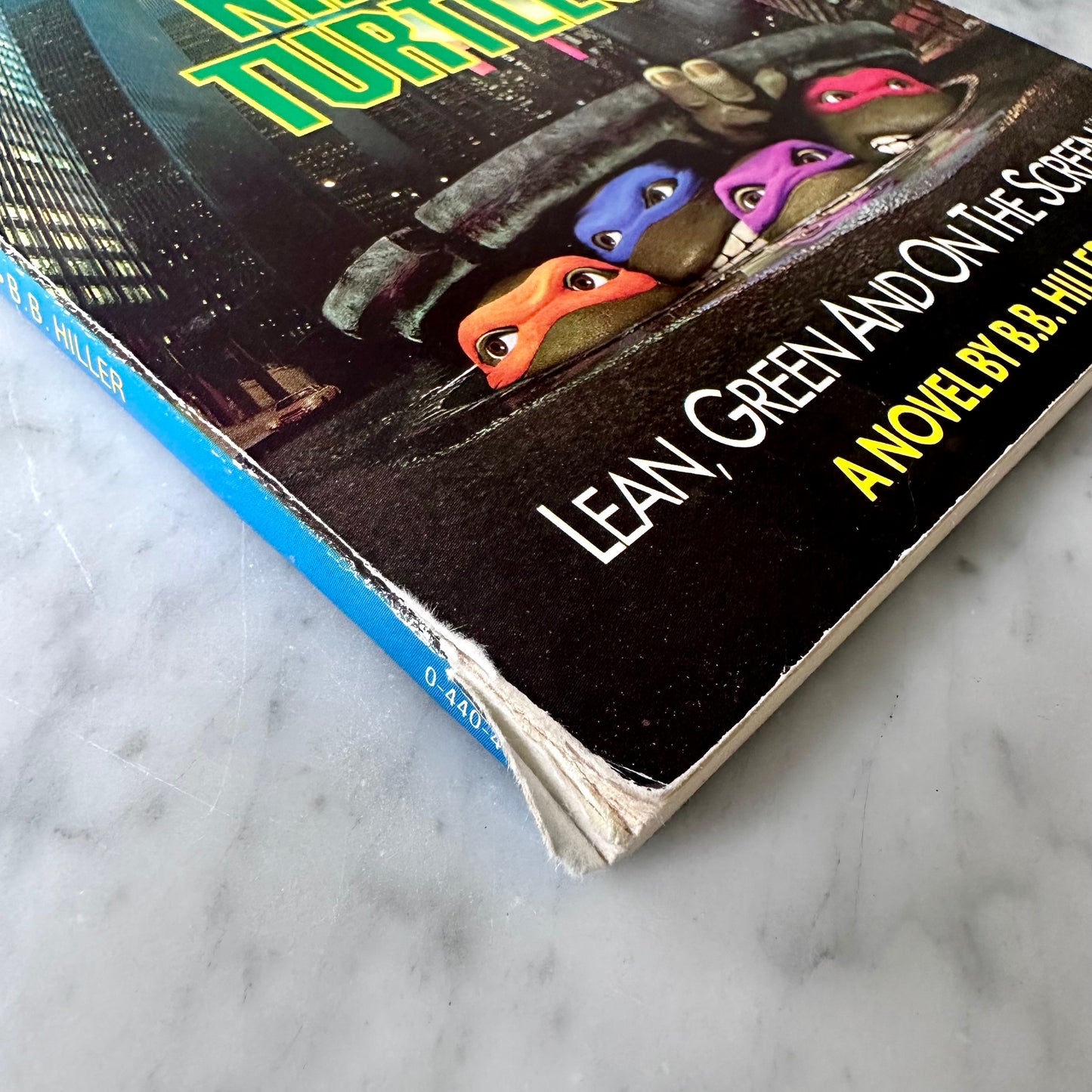 1990 TMNT “Lean, Green, and On The Screen” Book