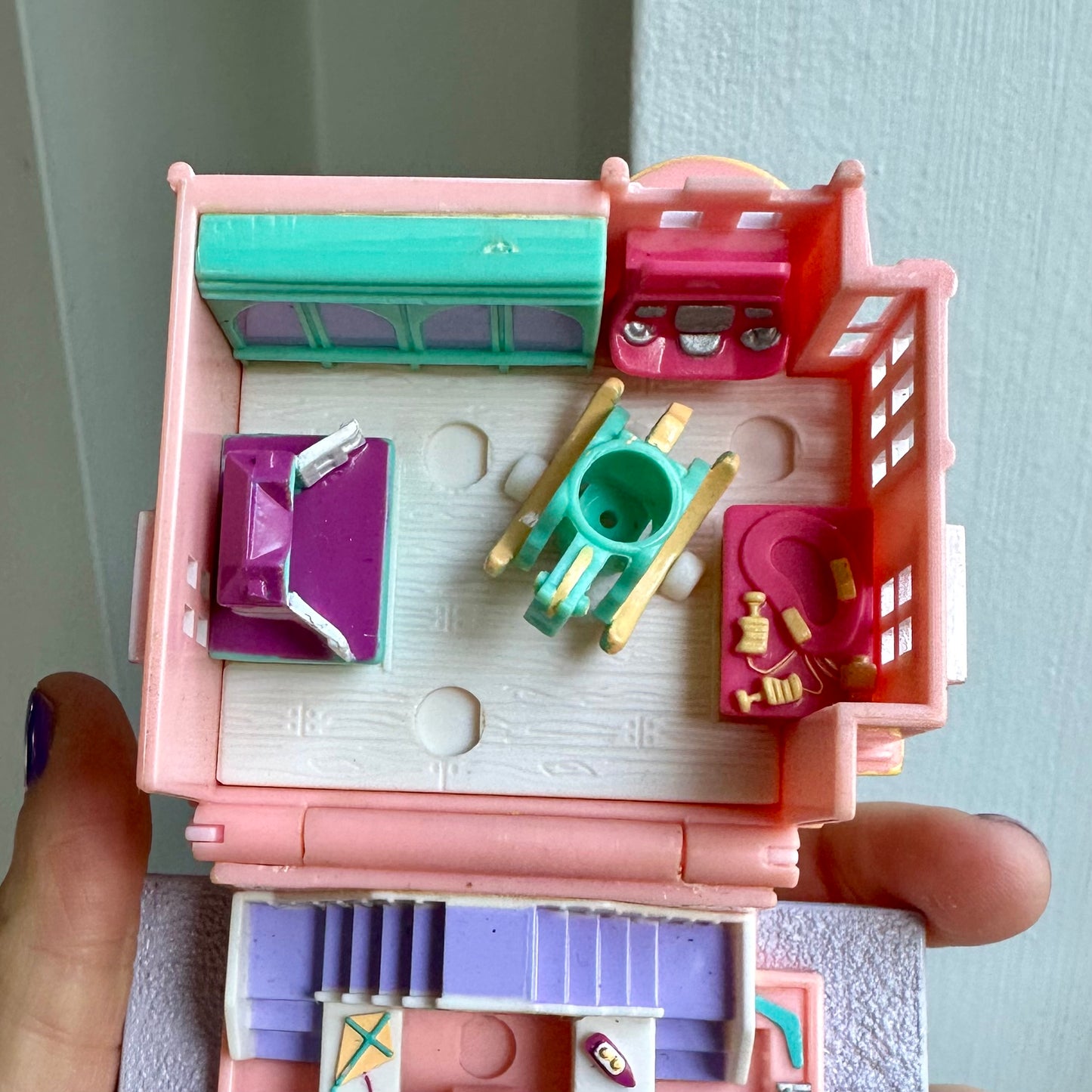 1993 Polly Pocket Pollyville Toy Shop