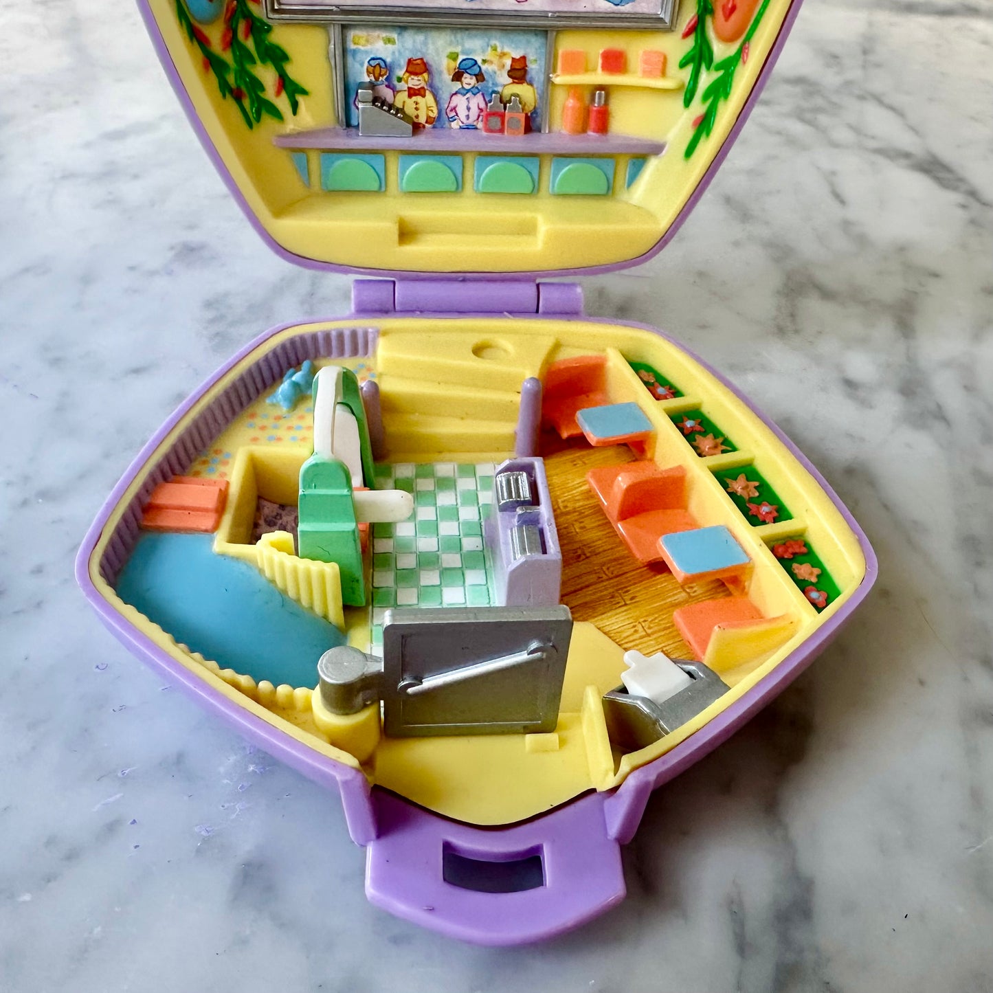 1992 Polly Pocket “Polly at the Burger Stand”
