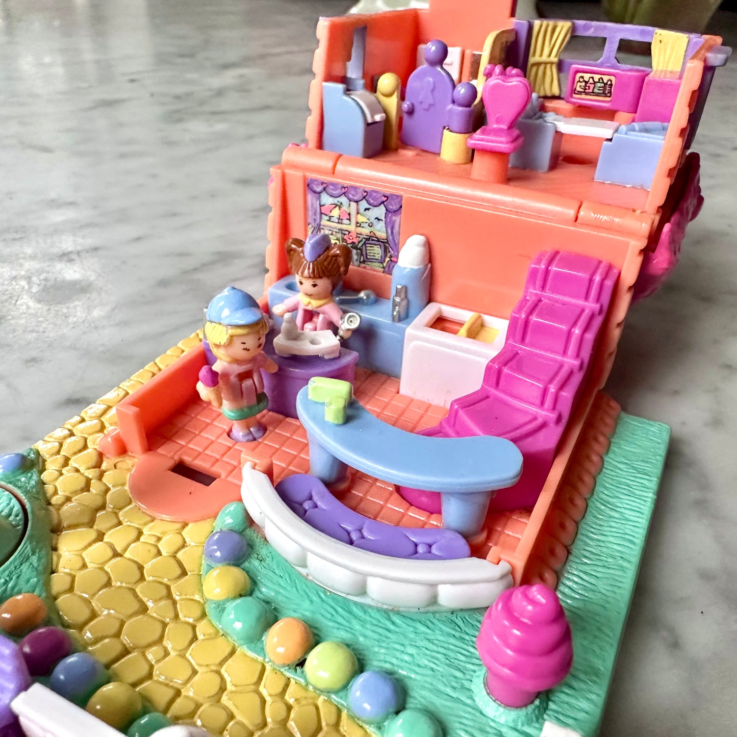 1995 Polly Pocket Ice Cream Parlor Complete