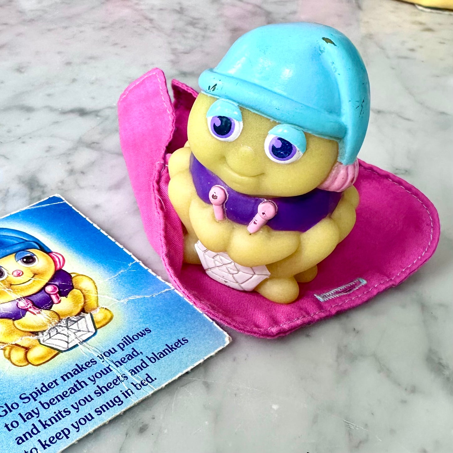 1985 Glo Spider with Sleeping Bag and Card