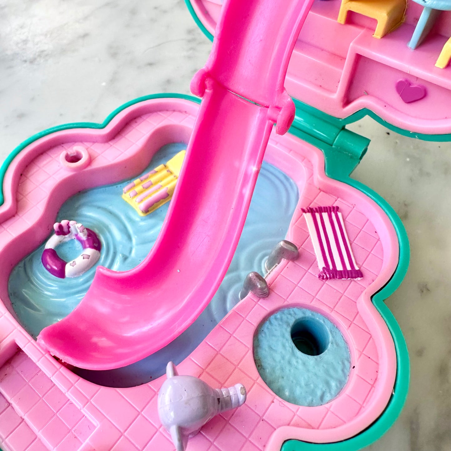 1990 Polly Pocket Water Park Fun Compact