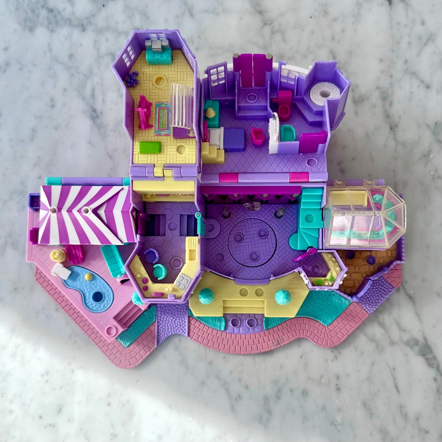 1994 Polly Pocket Light Up Magical Mansion