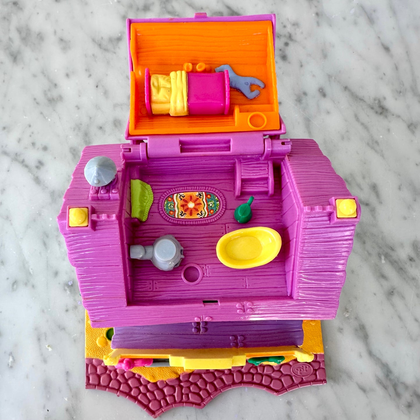 1994 Polly Pocket Light Up Horse House Playset