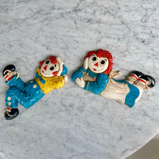 1977 Raggedy Ann and Andy Wall Decor