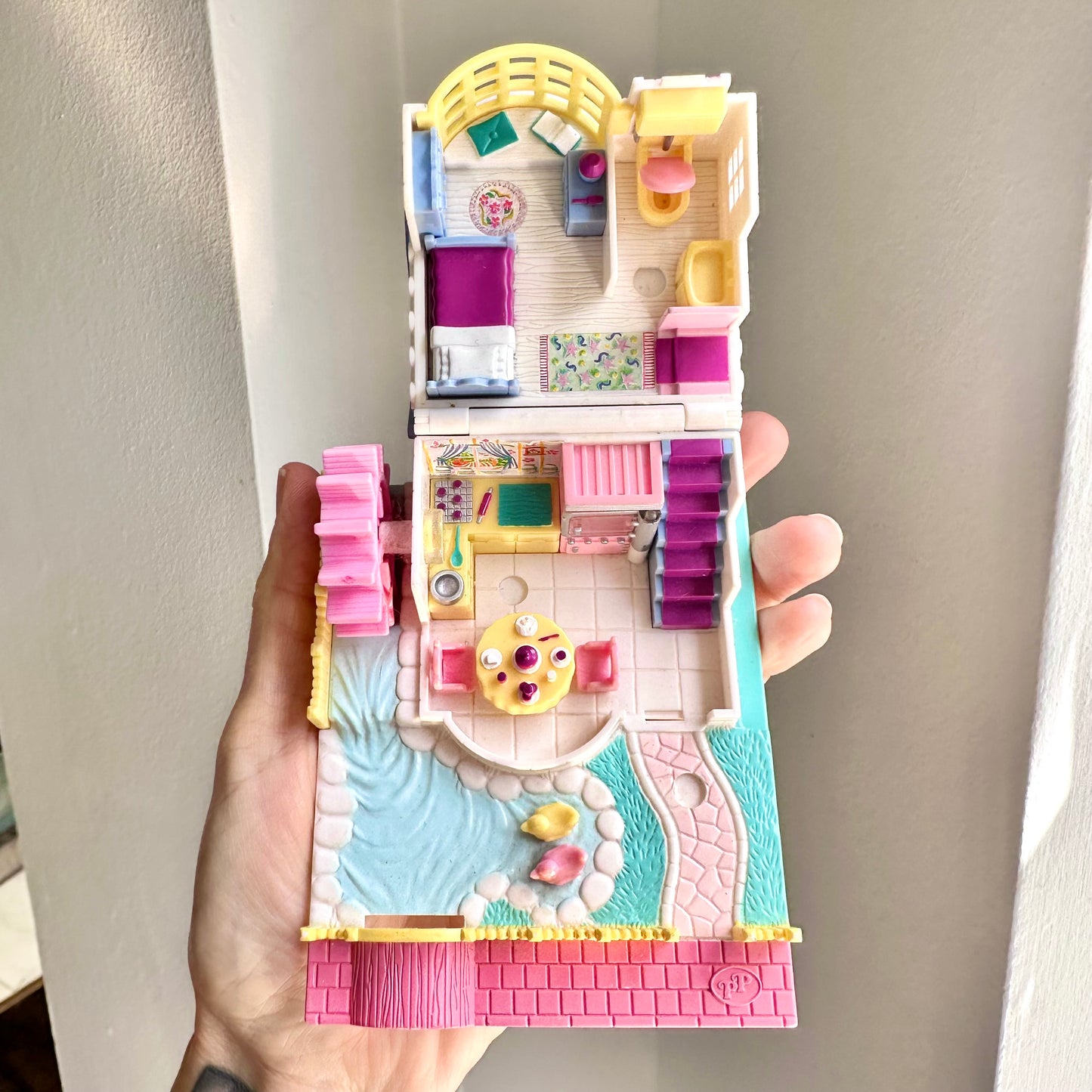 1994 Polly Pocket “Grandma’s Cottage” Playset