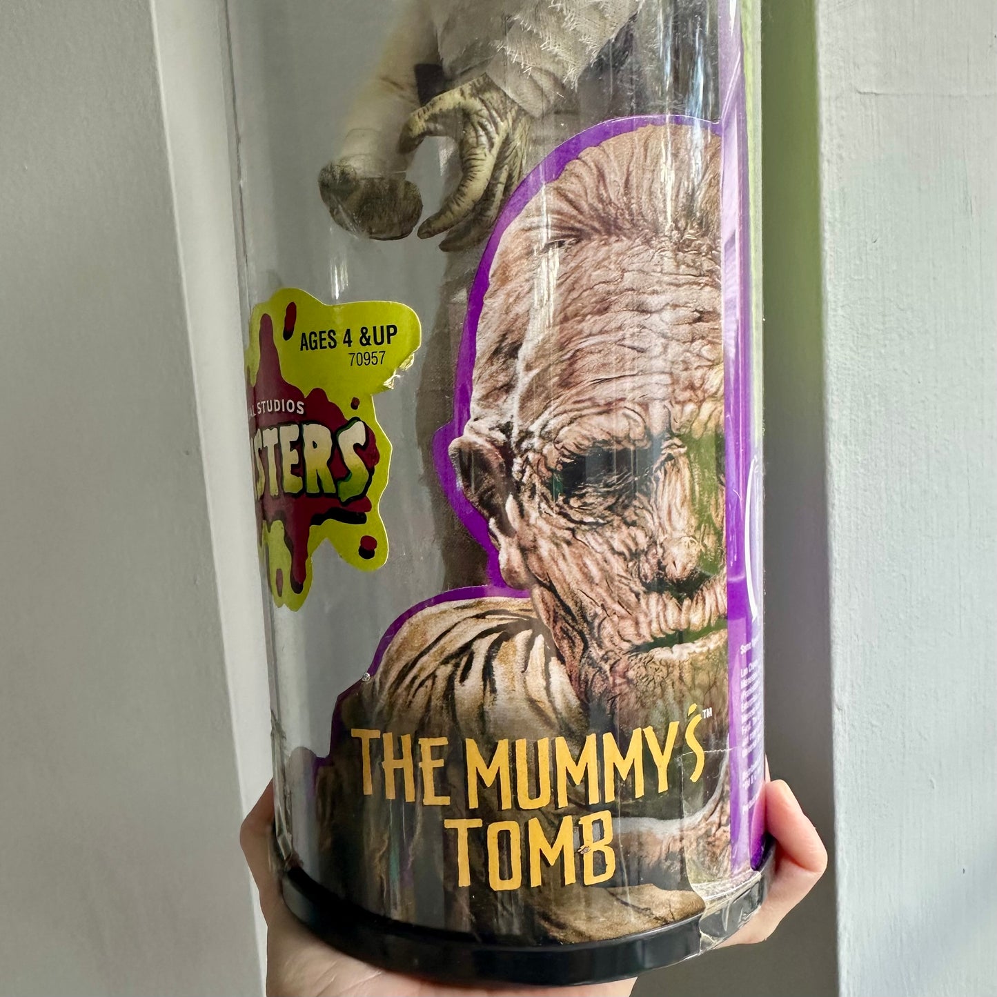 2000 Universal Studios Monsters “The Mummy’s Tomb” Figure
