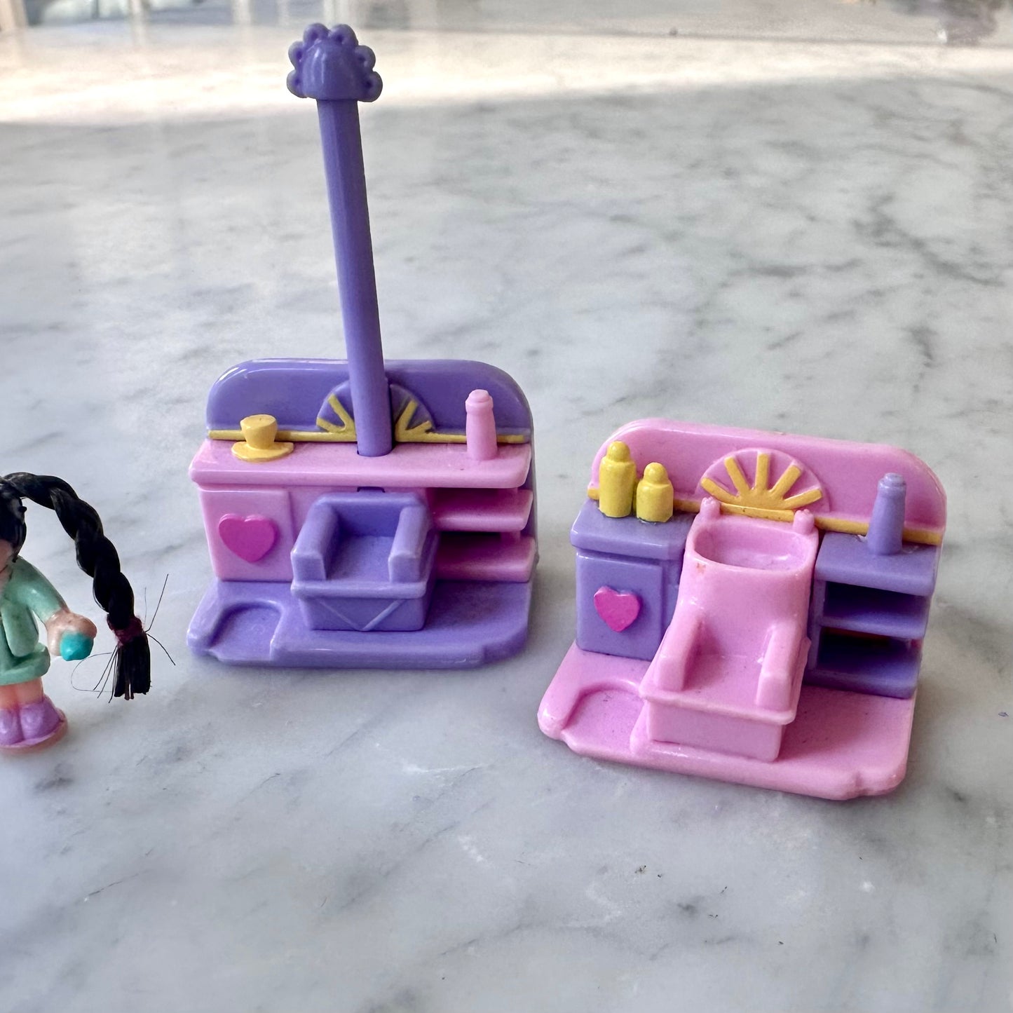 1995 Polly Pocket Comb n Curl Salon