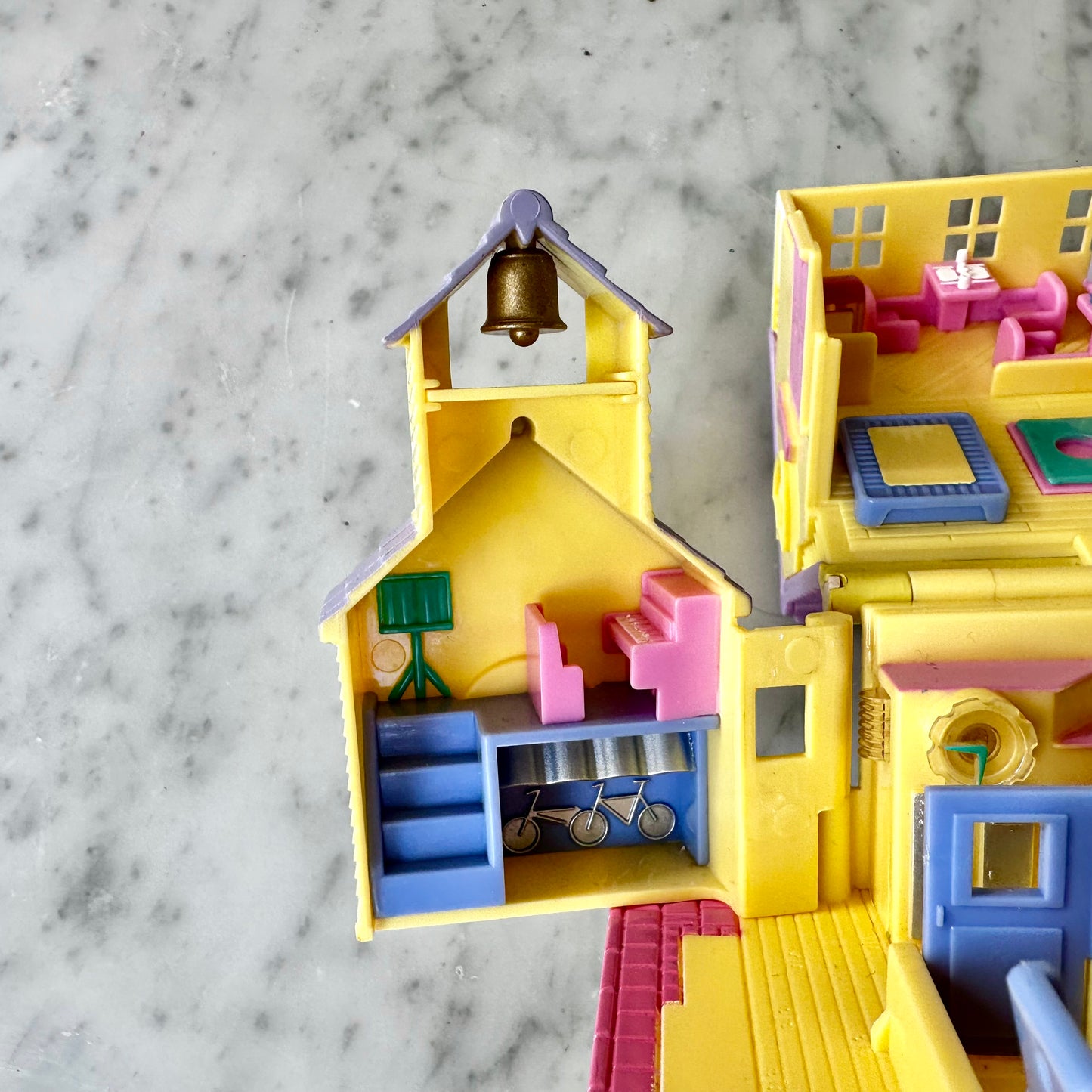 1993 Polly Pocket Light Up Schoolhouse-Non Working