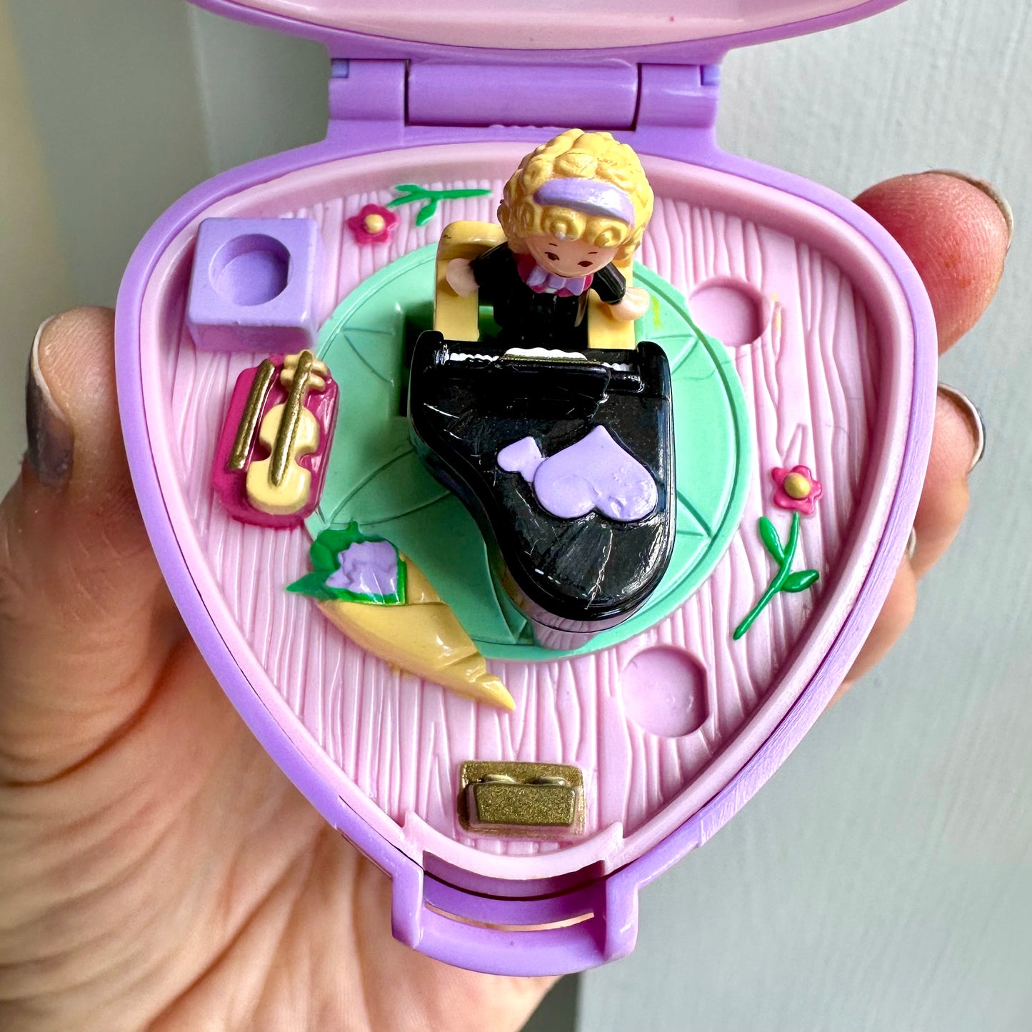 1991 Polly Pocket Perfect Piano Recital Ring Case