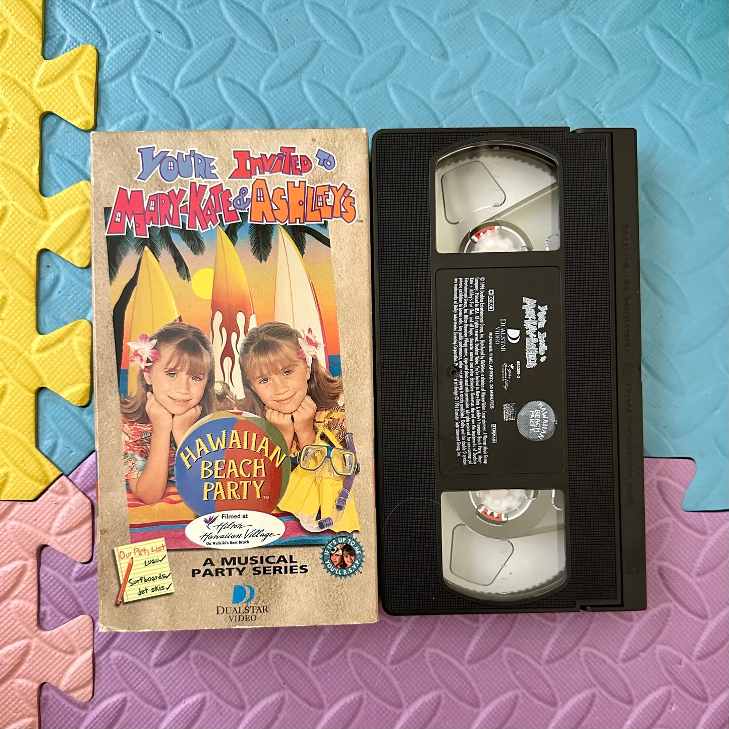 You’re Invited to Mary Kate and Ashley’s Hawaiian Beach Party VHS