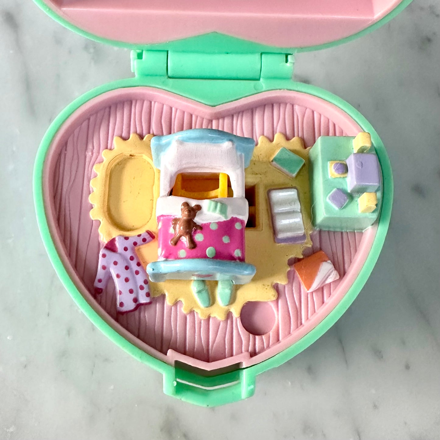 1991 Polly Pocket Midge’s Bedtime Ring and Compact