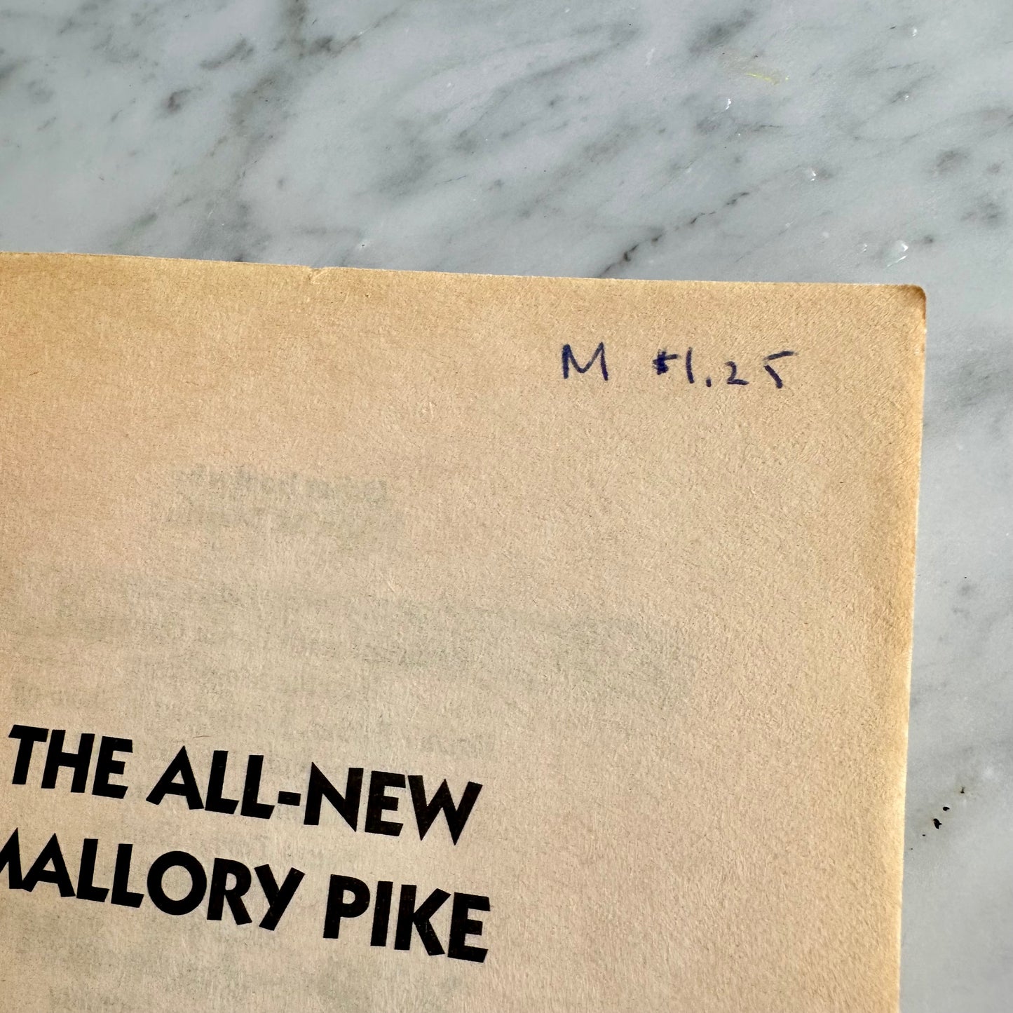 Vintage BSC “The All New Mallory Pike” Book