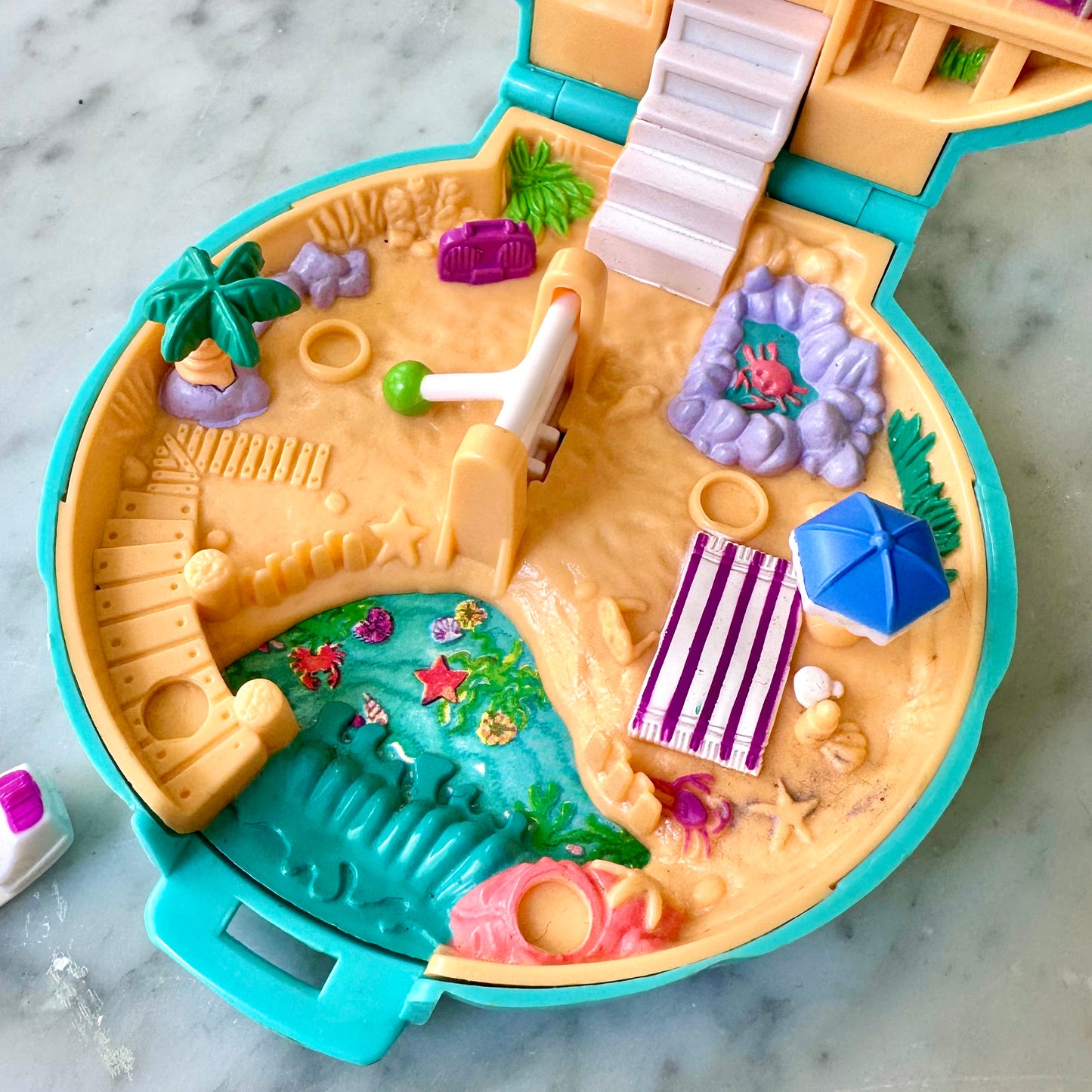 1989 Polly Pocket Beach Party Compact