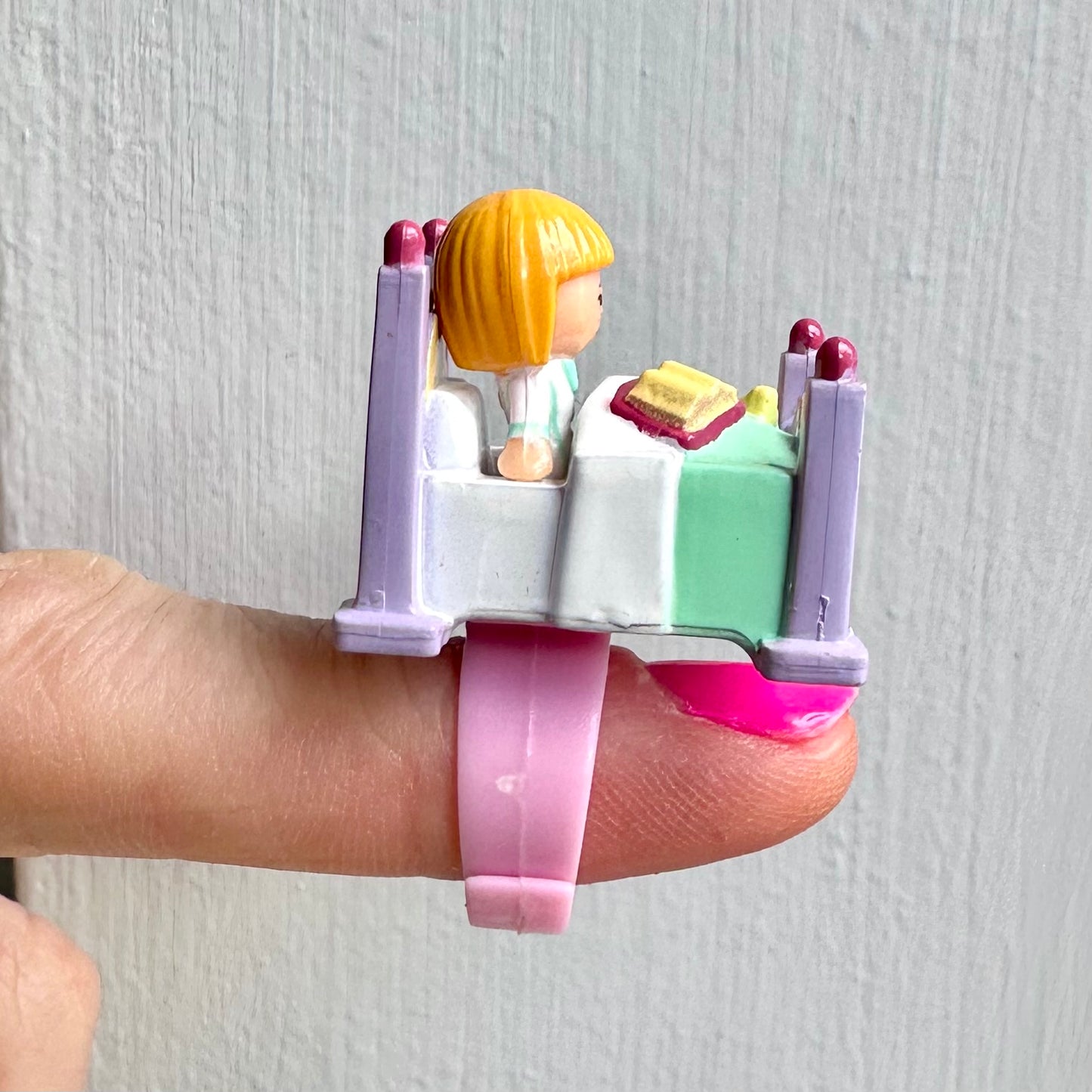 1991 Polly Pocket-Midge’s Bedtime