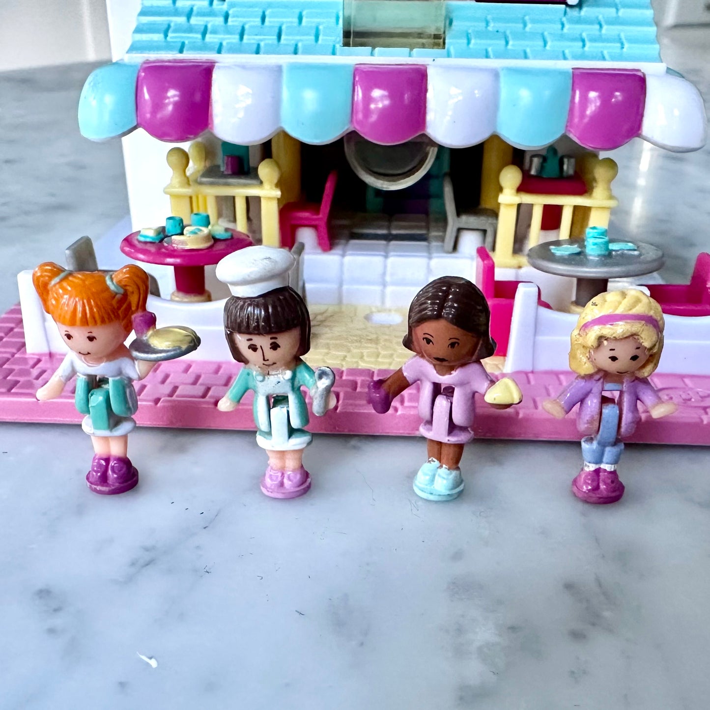 1993 Polly Pocket Pizzeria Pollyville Playset 100% Complete