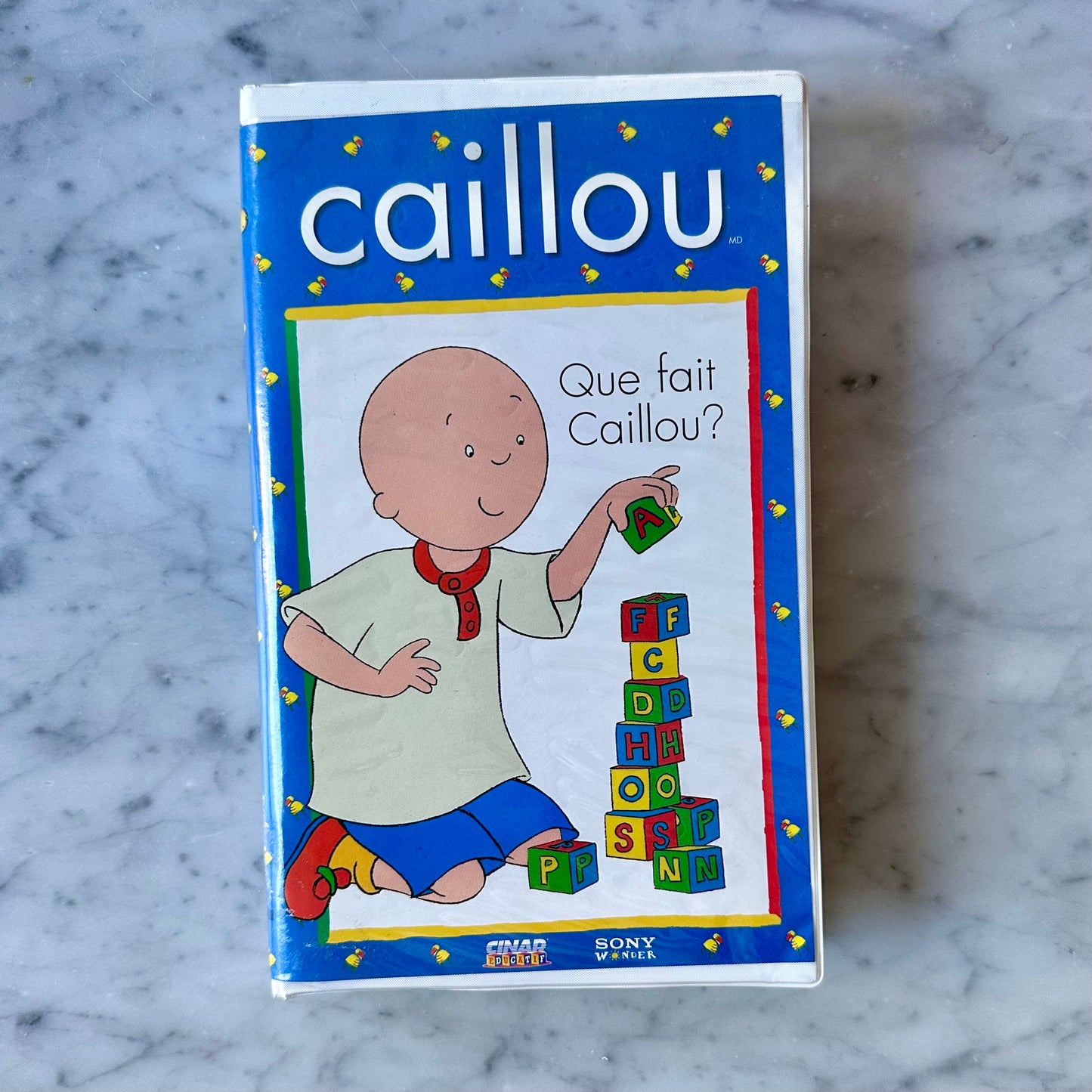 1998 Caillou “Que Fait Caillou?” French VHS