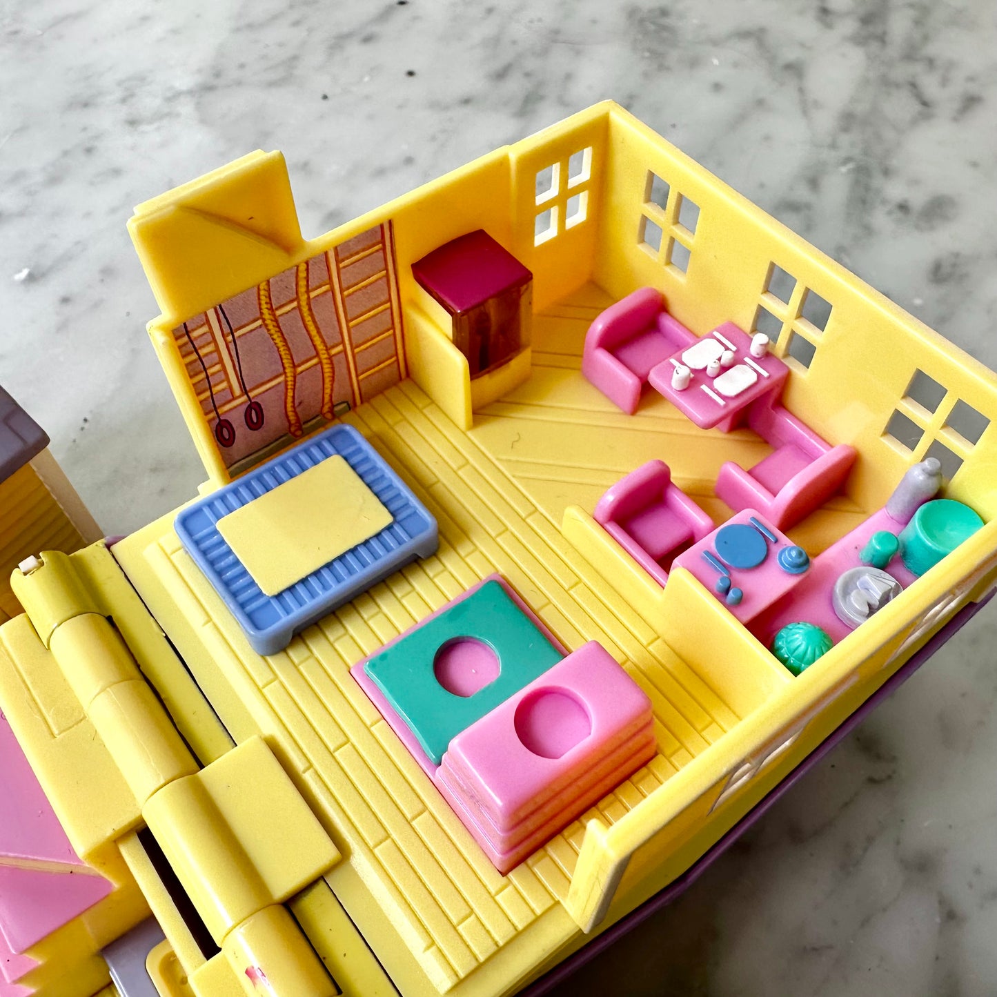 1993 Polly Pocket Light Up Schoolhouse-Non Working