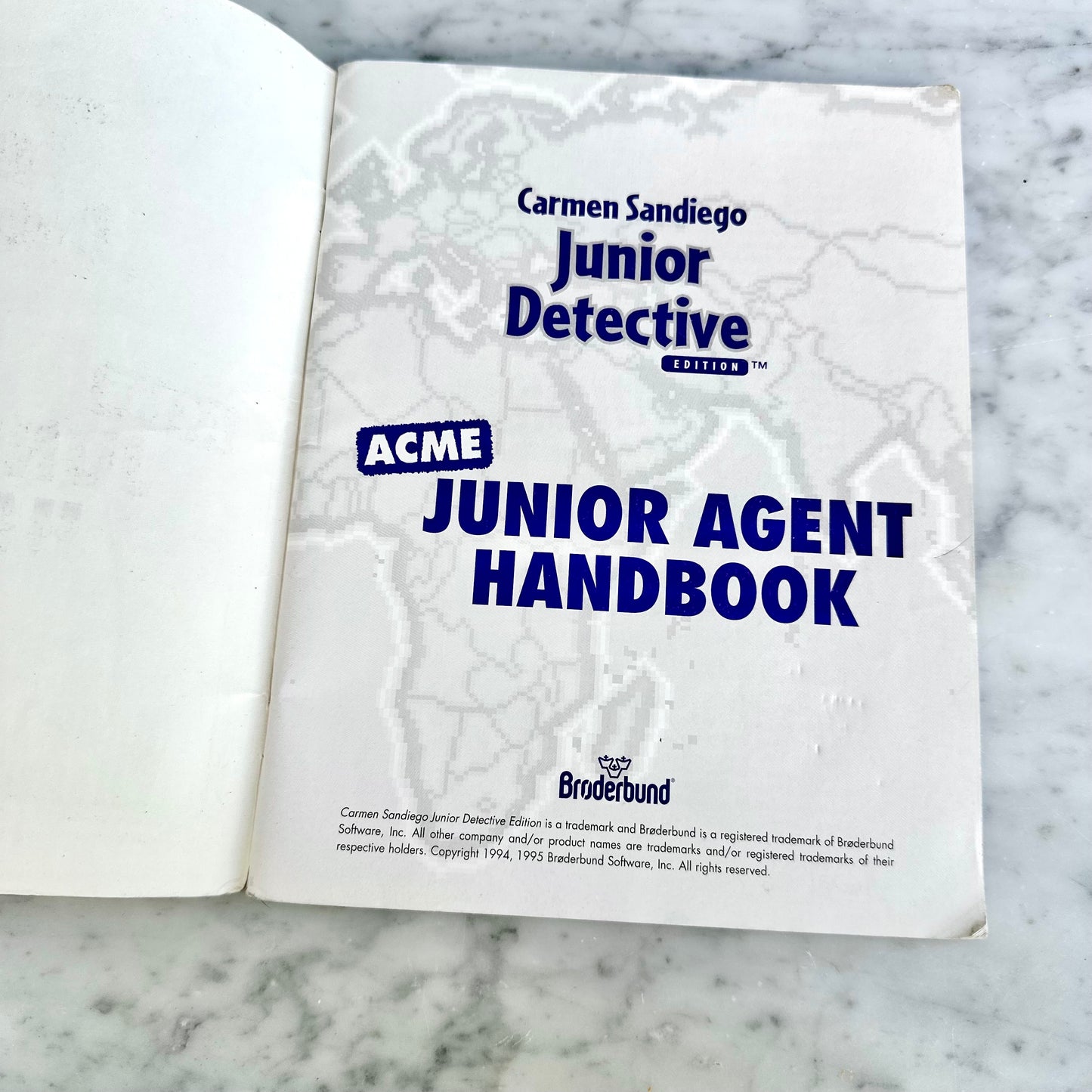 1995 Carmen Sandiego “Junior Agent Handbook”