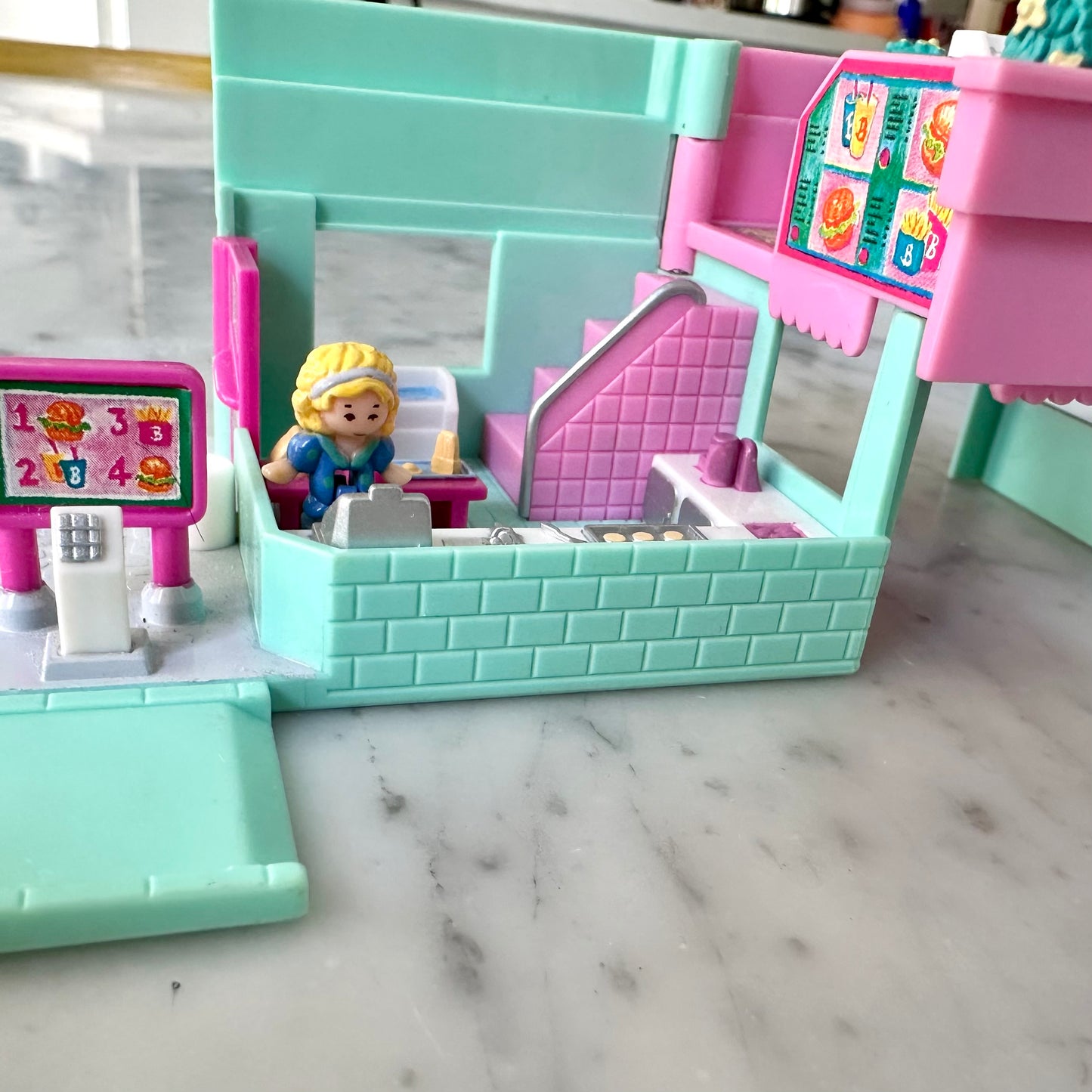 1994 Polly Pocket Drive Thru Burger Stand
