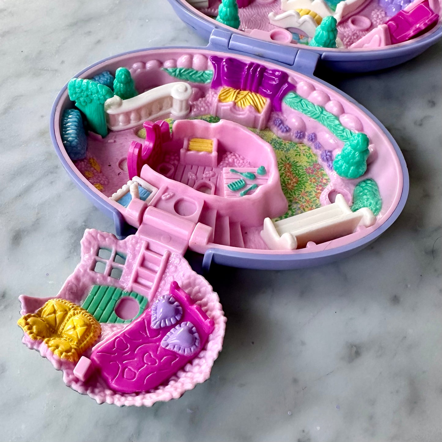 1995 Polly Pocket Unicorn Meadow Compact and Comb