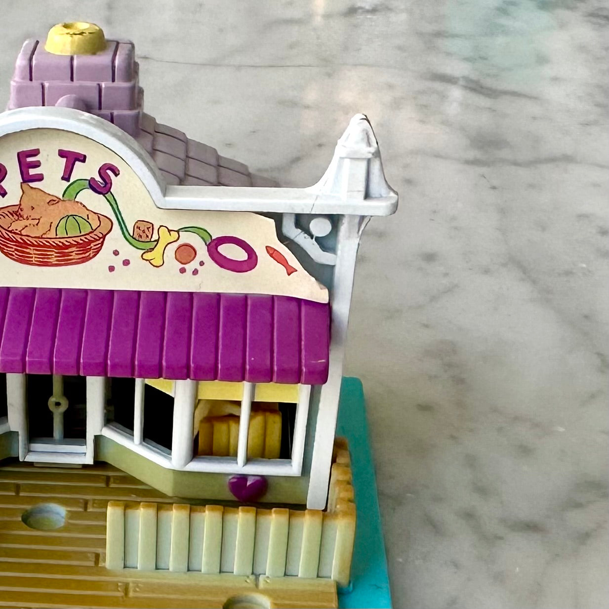 1993 Polly Pocket Pet Shop-Sun Damage
