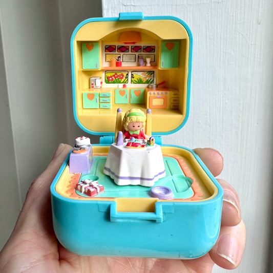 1991 Polly Pocket Dinner Time Ring and Ring Case