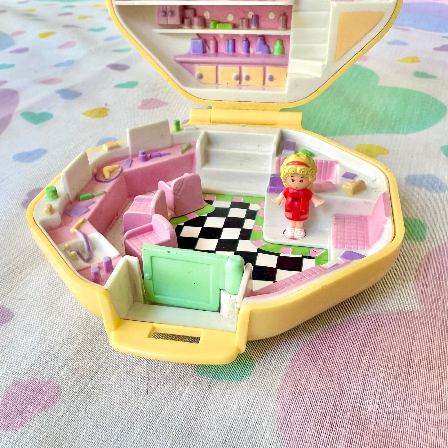 1992 Polly Pocket Hair Salon Compact