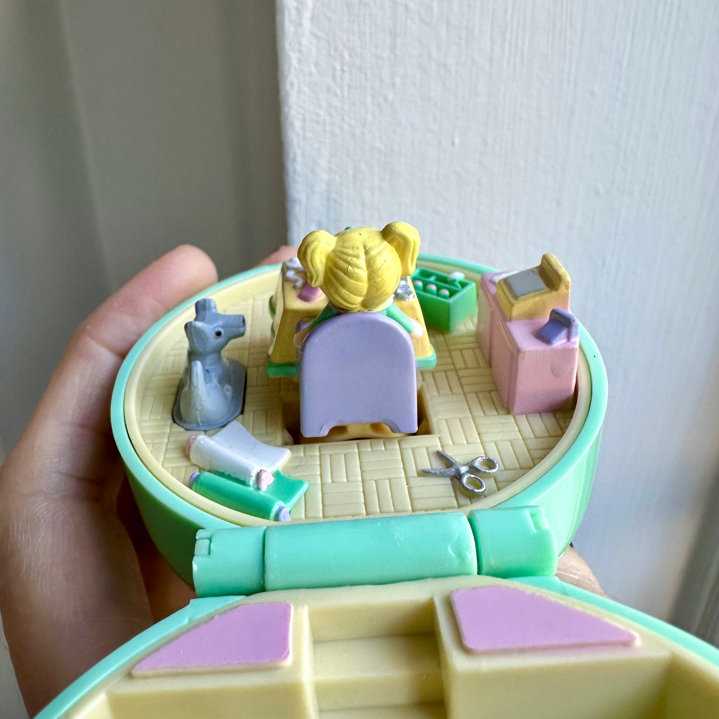 1991 Polly Pocket Dazzling Dressmaker Ring & Ring Case