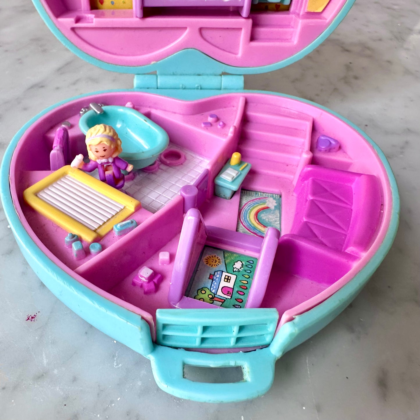 1994 Polly Pocket Babytime Fun Nursery