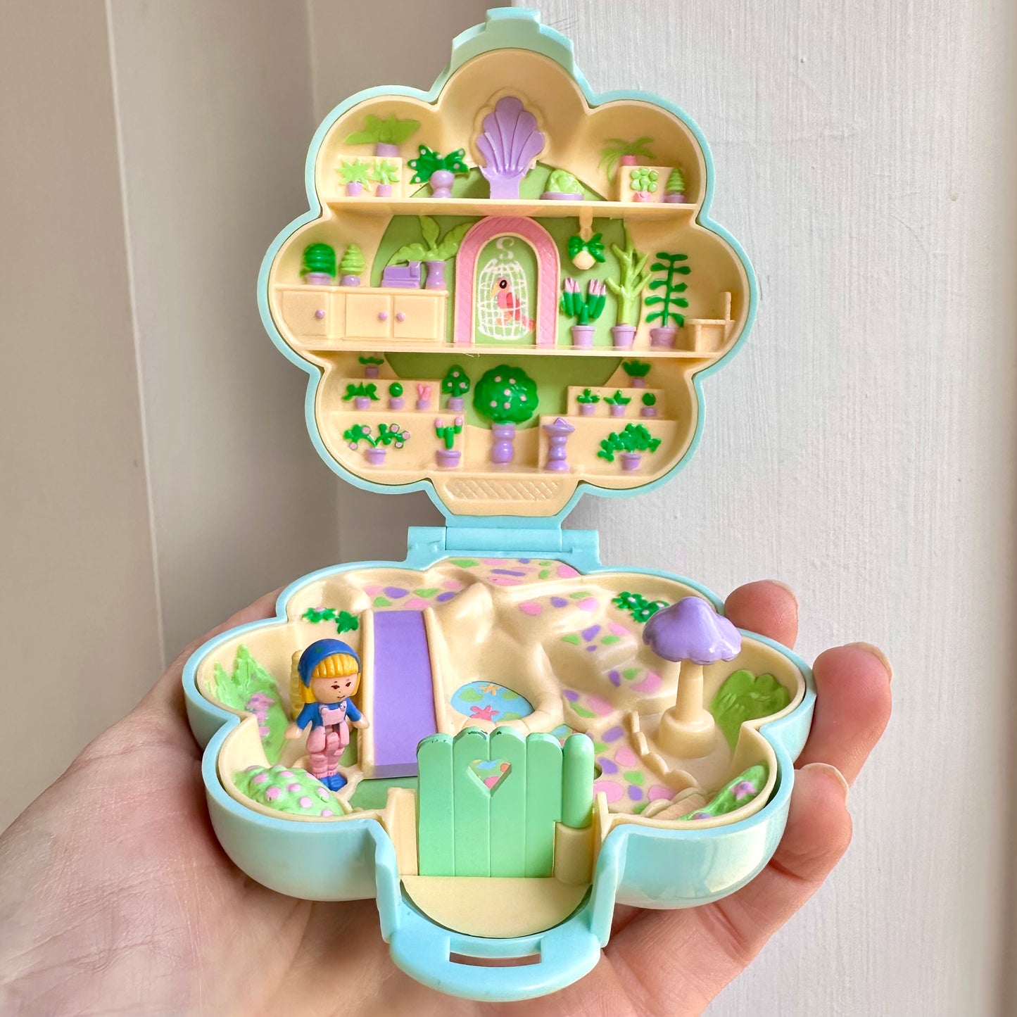 1990 Polly Pocket Midge’s Flower Shop