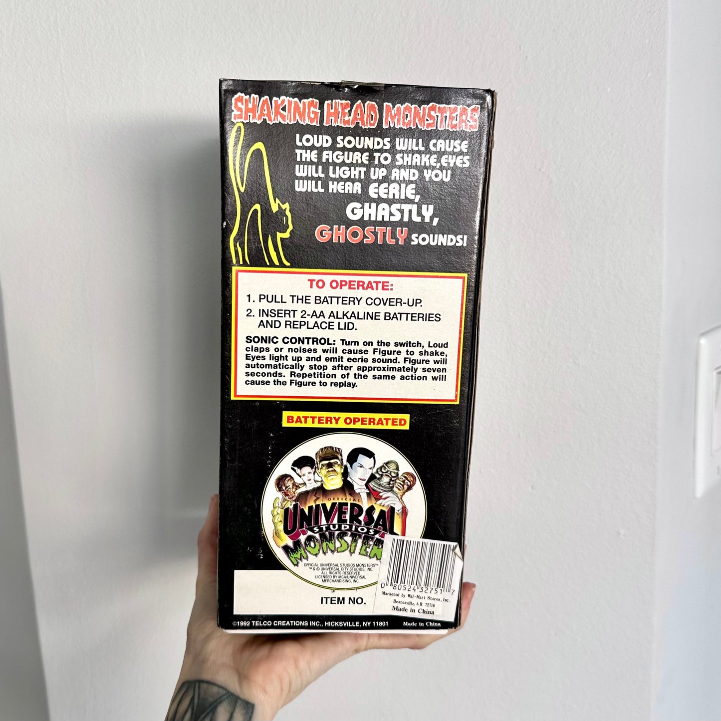 Vintage 1992 Telco Universal Monsters Shaking Head Monsters “Dracula”