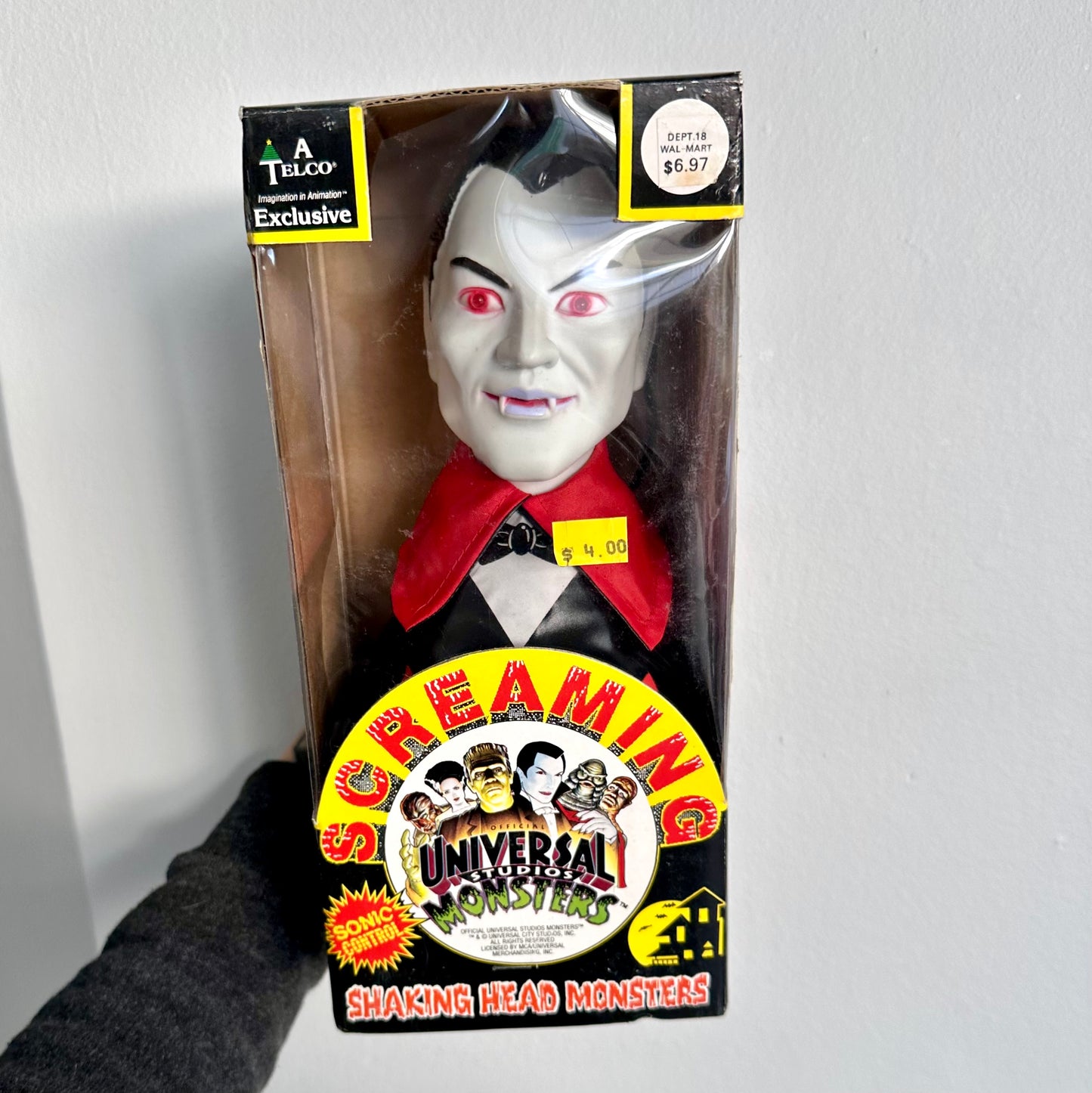 Vintage 1992 Telco Universal Monsters Shaking Head Monsters “Dracula”