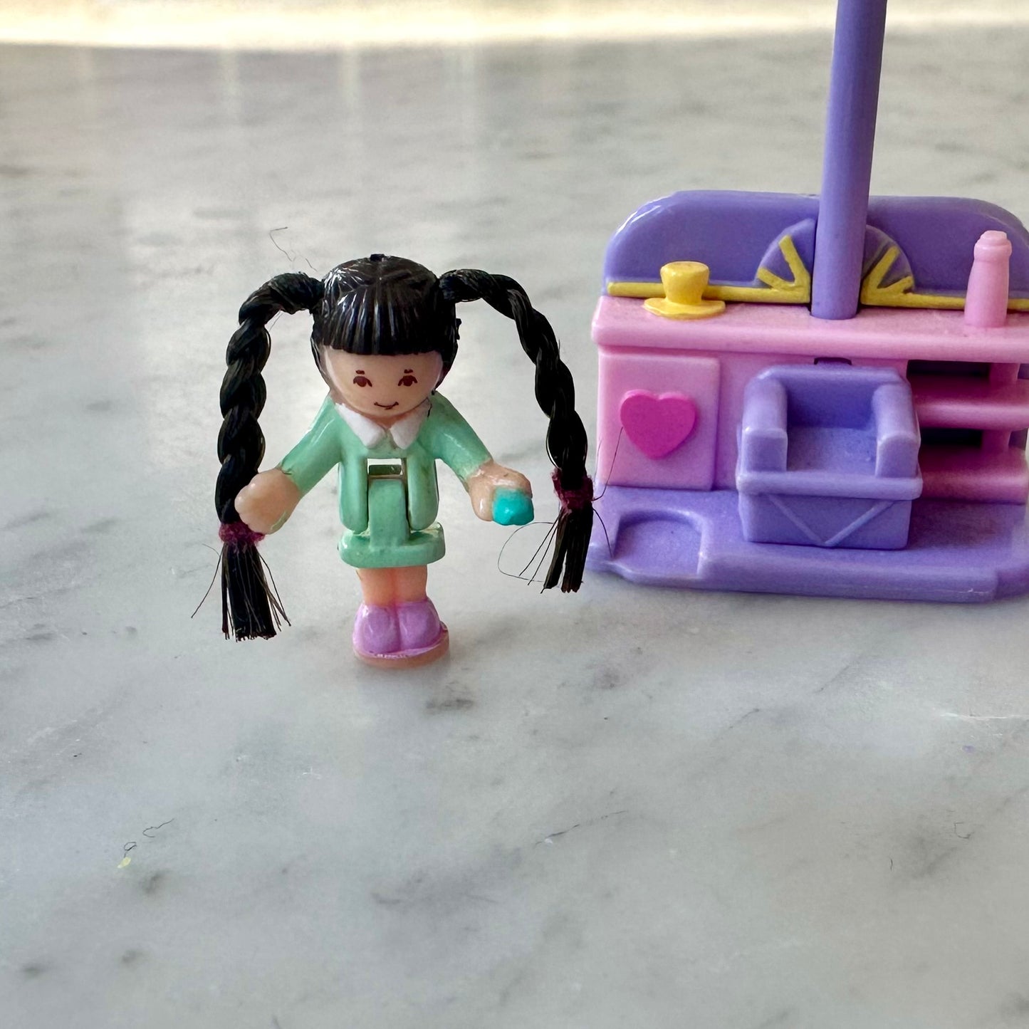 1995 Polly Pocket Comb n Curl Salon
