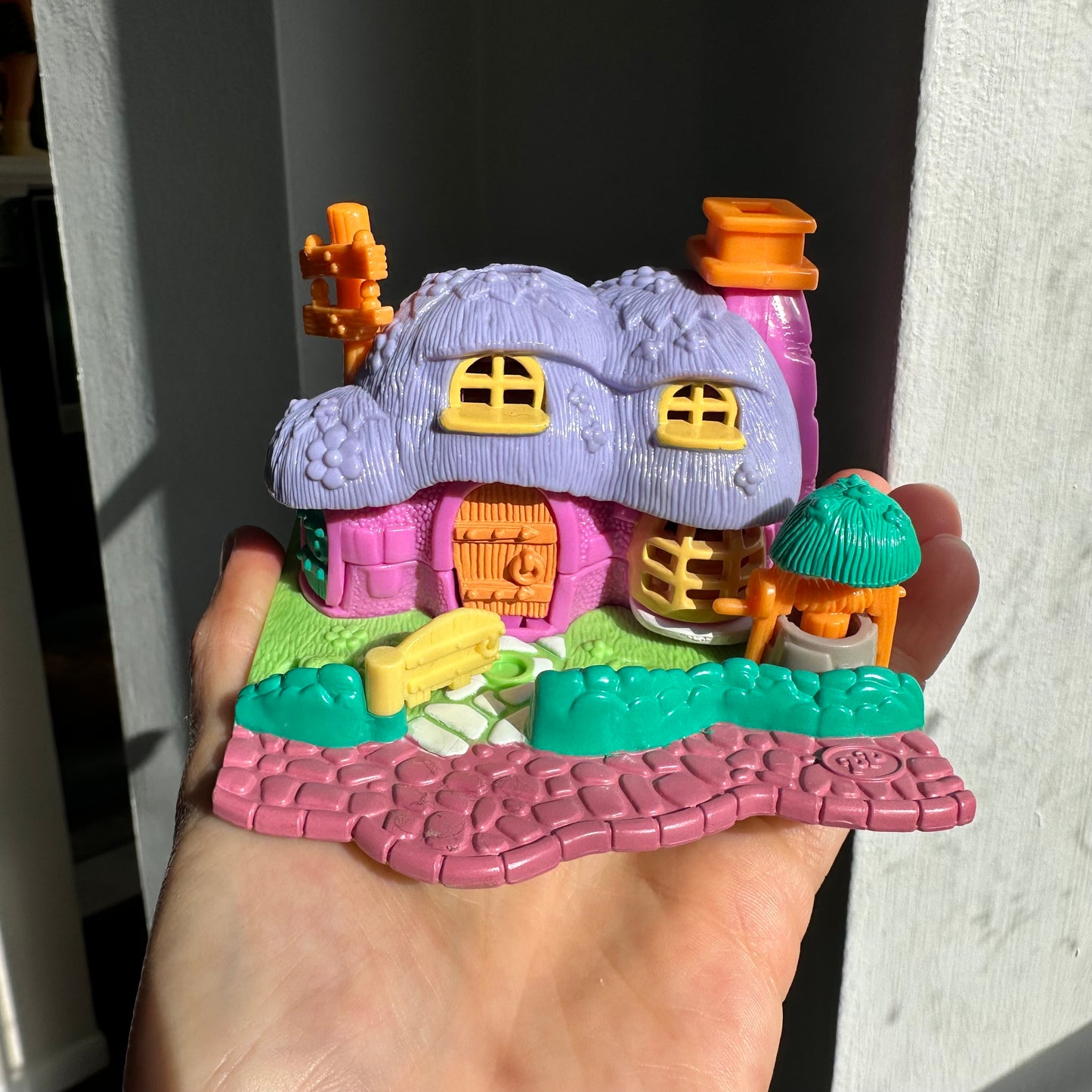 1994 Polly Pocket Rabbit House Playset